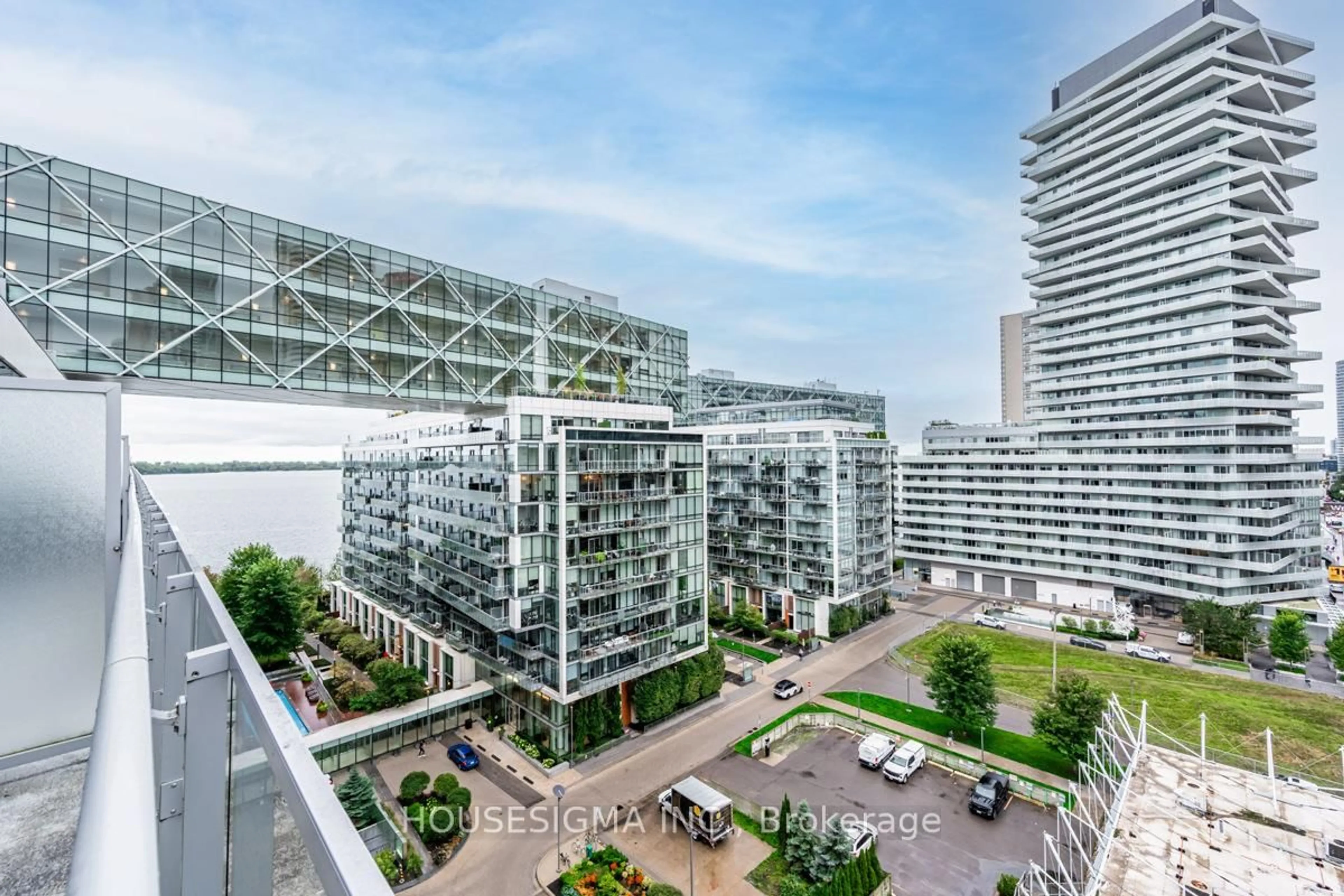 Unknown for 39 Queens Quay #1039, Toronto Ontario M5E 0A5