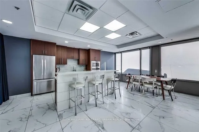 Additional property image - 1029 King St Unit 426