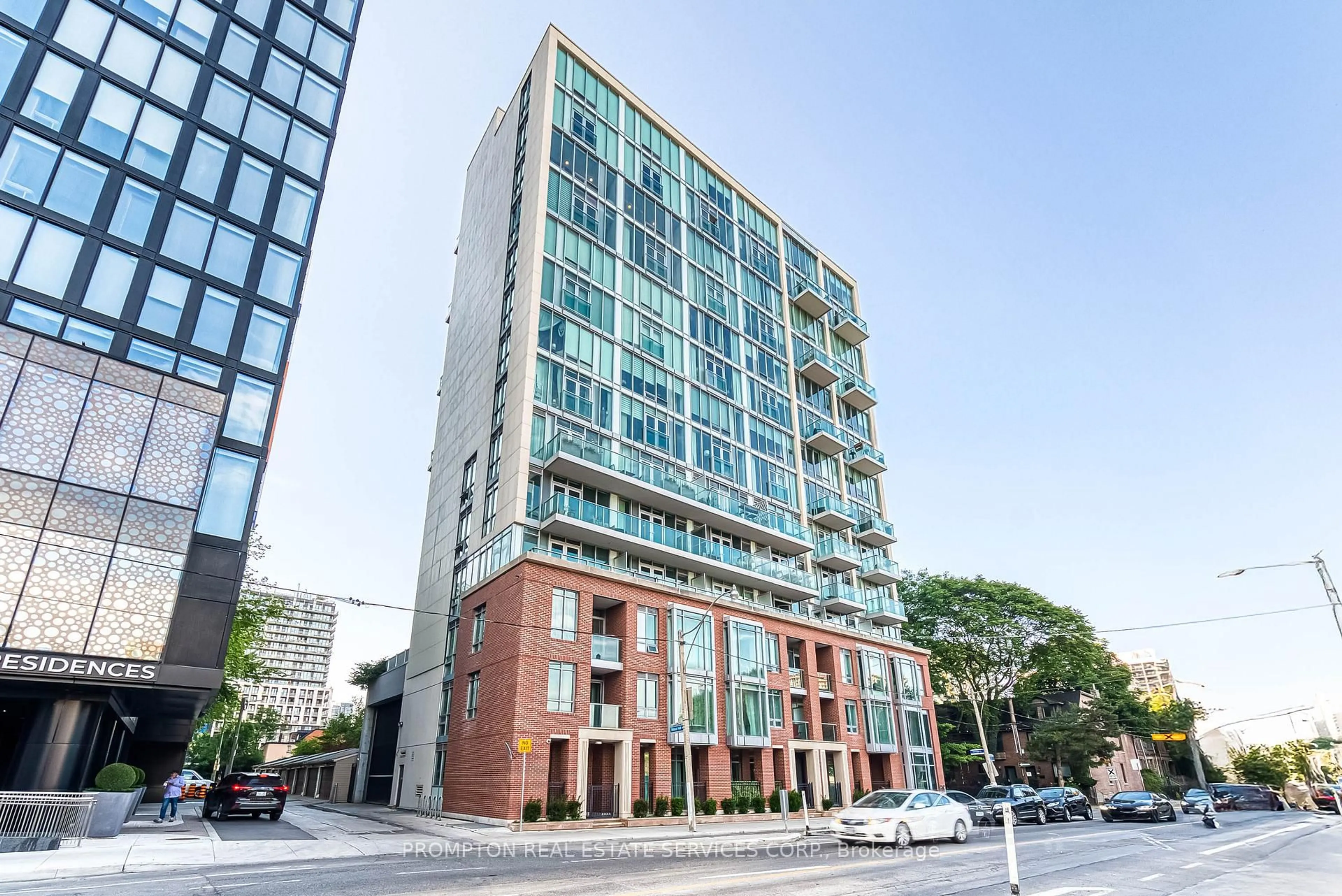 Indoor foyer for 220 George St #1105, Toronto Ontario M5A 2N1