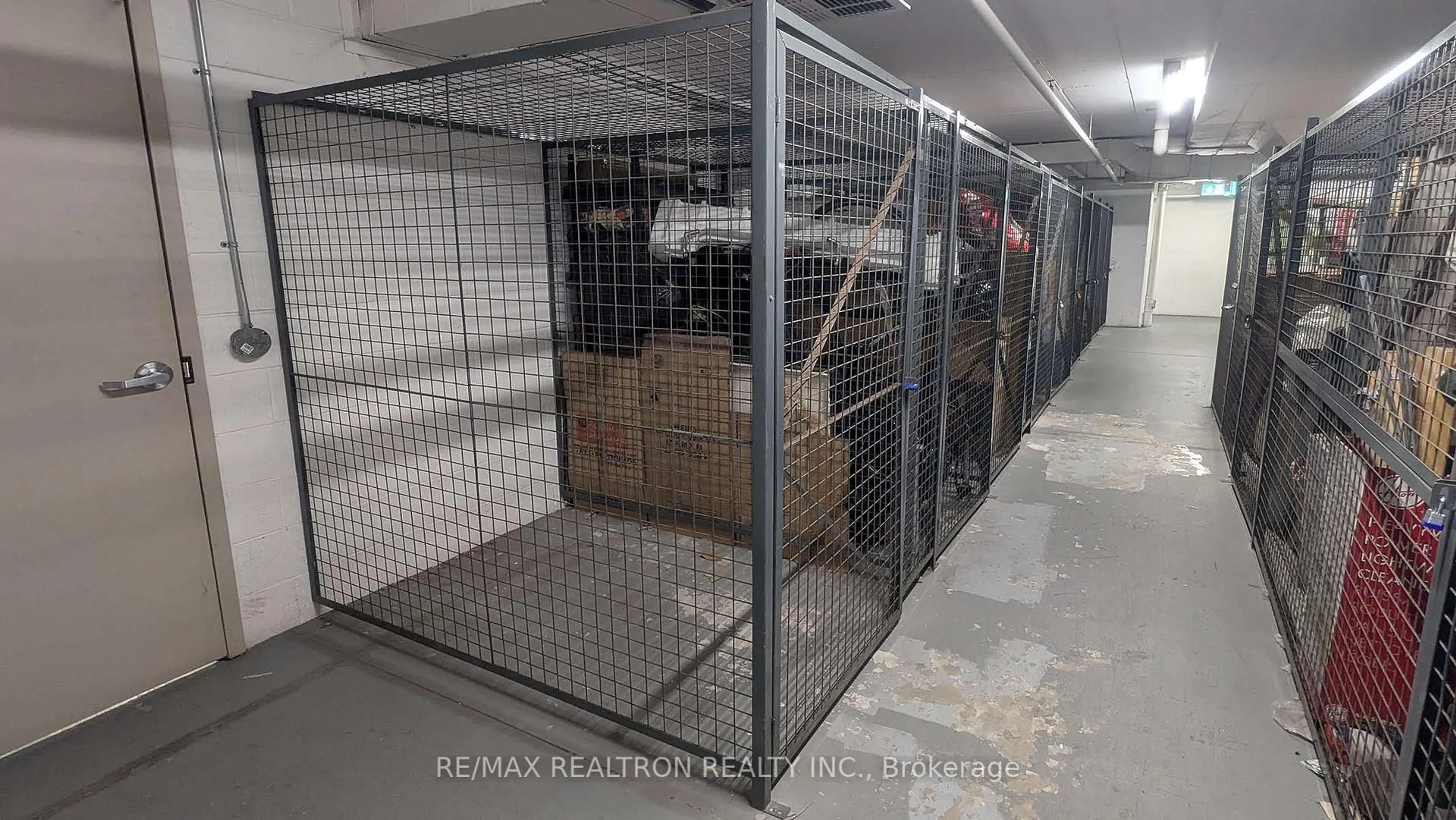 Storage room or clothes room or walk-in closet for 21 Iceboat Terr #3712, Toronto Ontario M5V 4A9