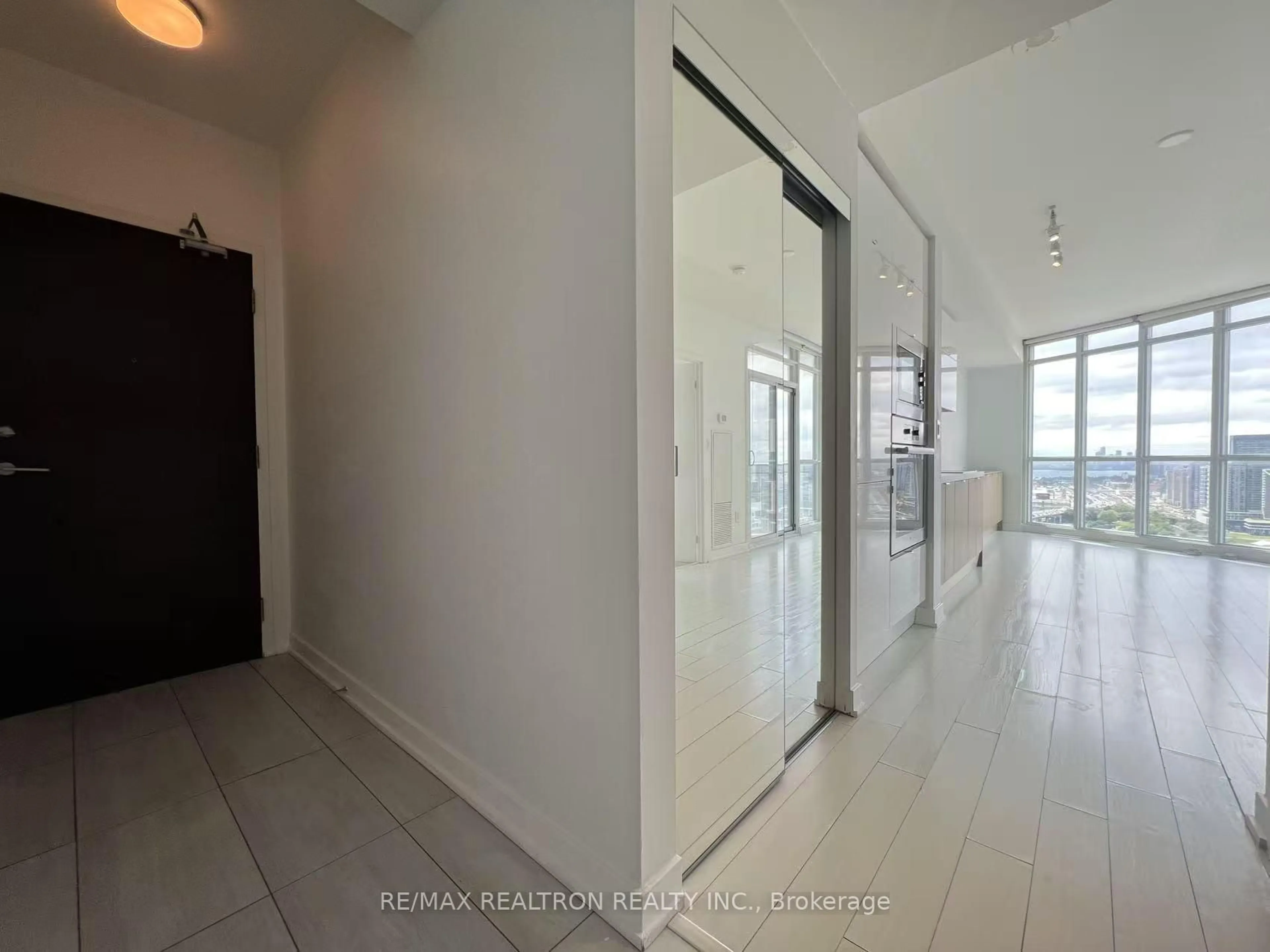 Indoor foyer for 21 Iceboat Terr #3712, Toronto Ontario M5V 4A9