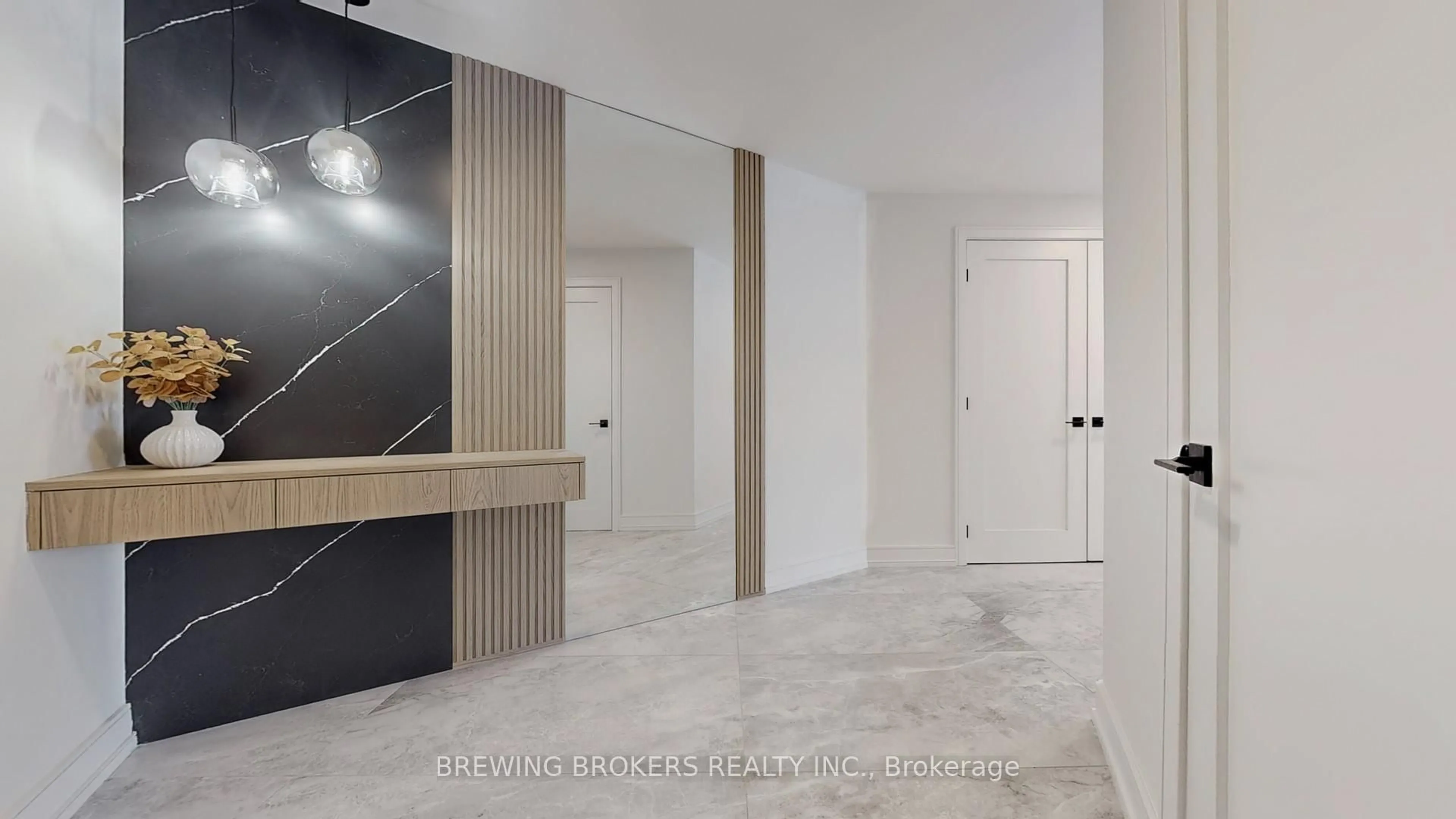 Indoor foyer for 85 Skymark Dr #501, Toronto Ontario M2H 3P2
