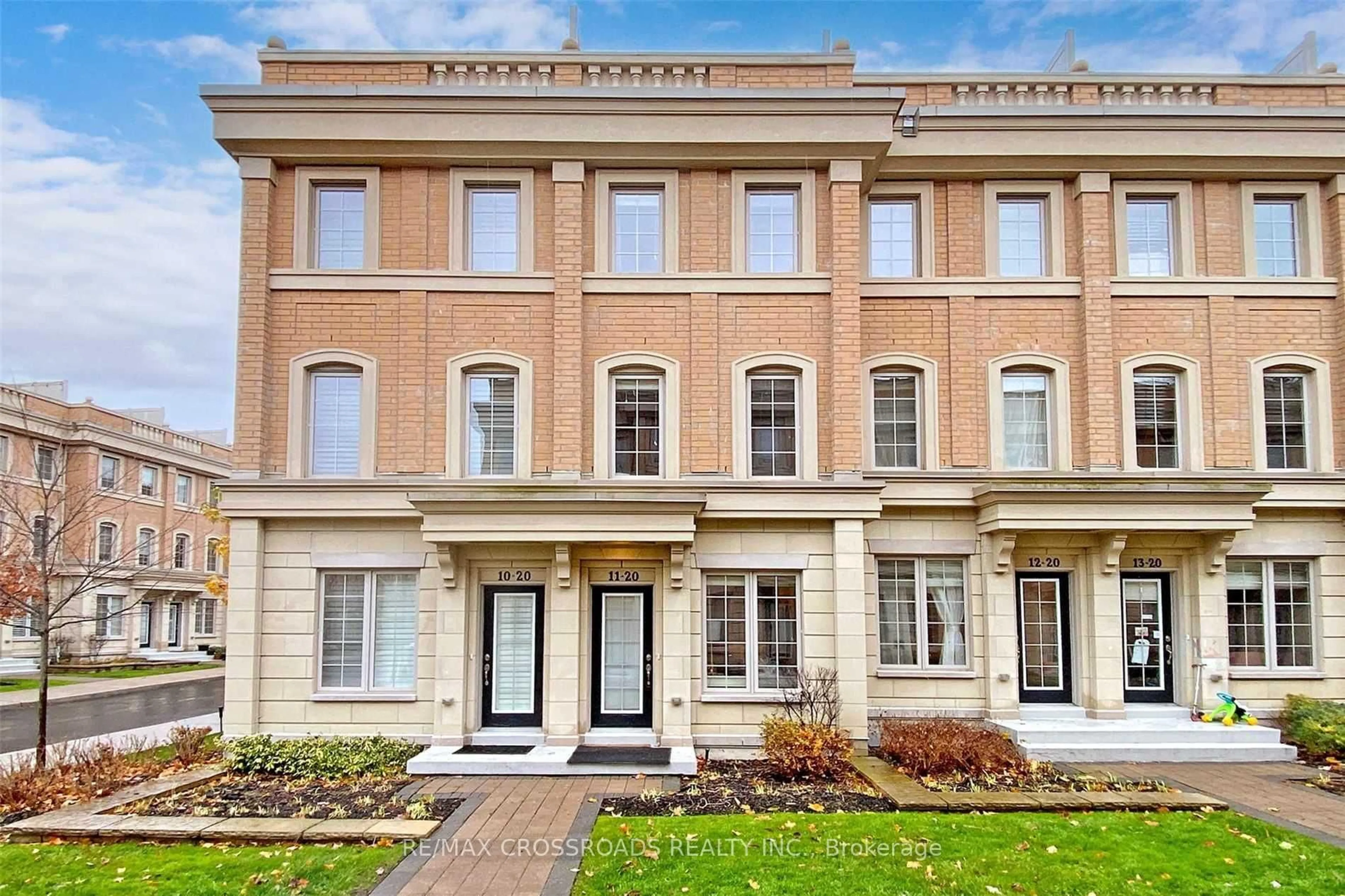 Home with brick exterior material, building for 20 Hargrave Lane #12, Toronto Ontario M4N 0A4