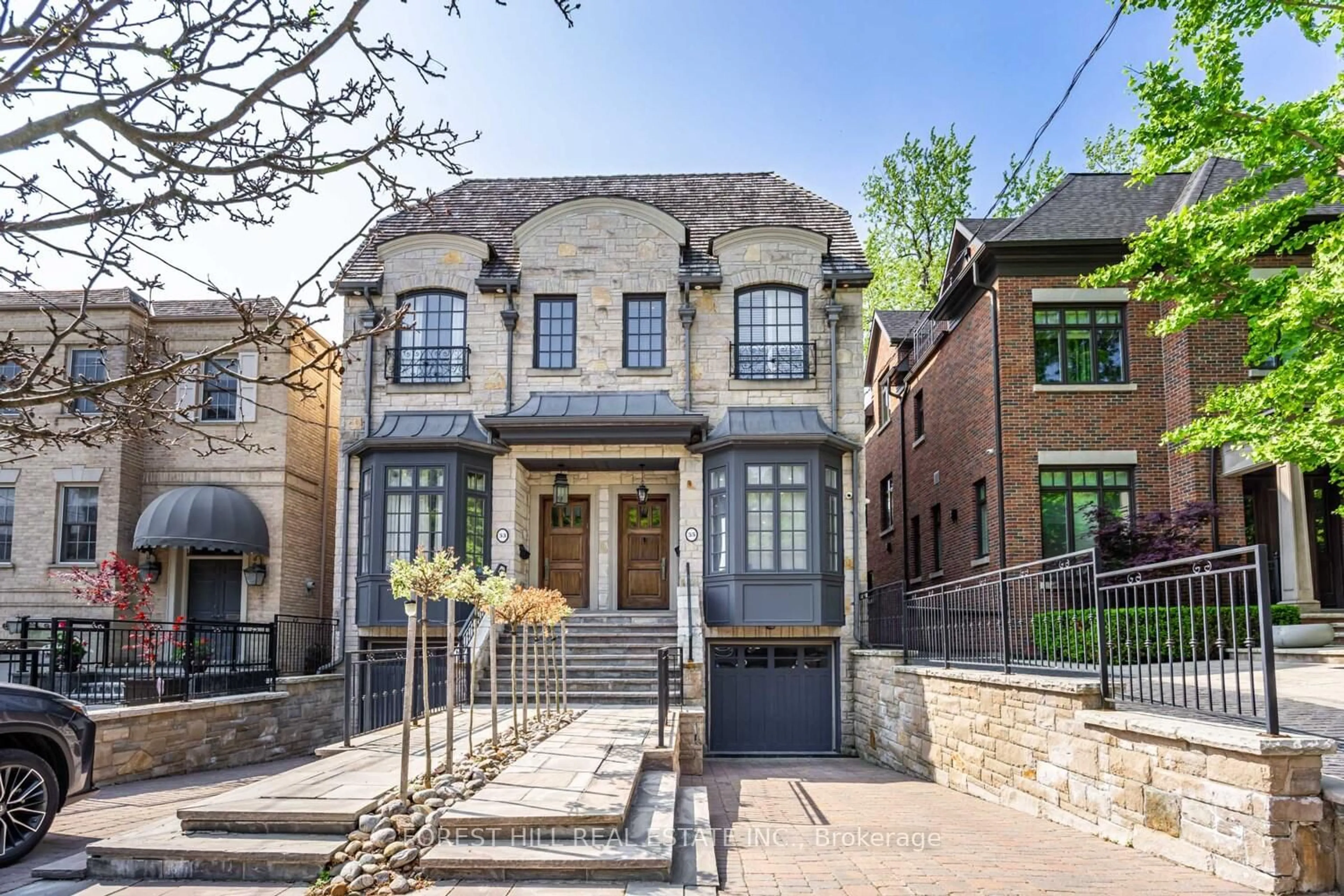 Home with brick exterior material, street for 55 Lonsdale Rd, Toronto Ontario M4W 1W4