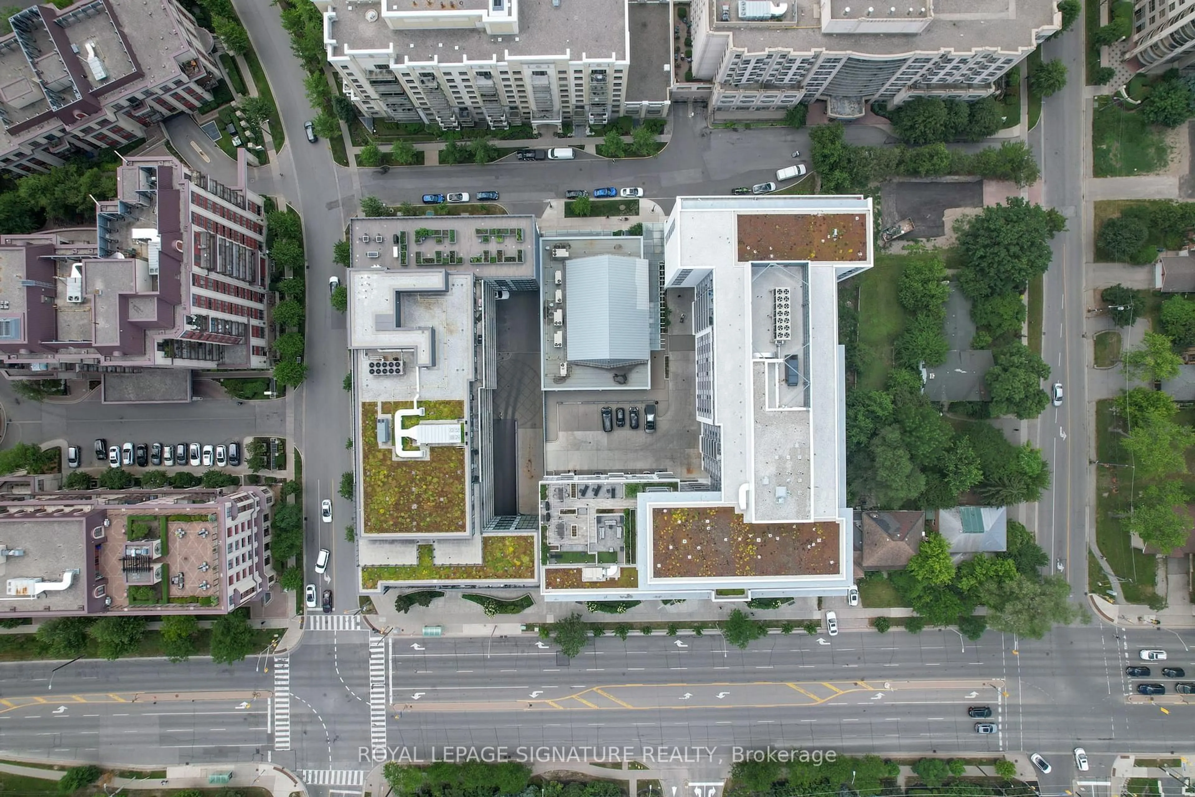 A pic from outside/outdoor area/front of a property/back of a property/a pic from drone, unknown for 591 Sheppard Ave #910, Toronto Ontario M2K 1B4