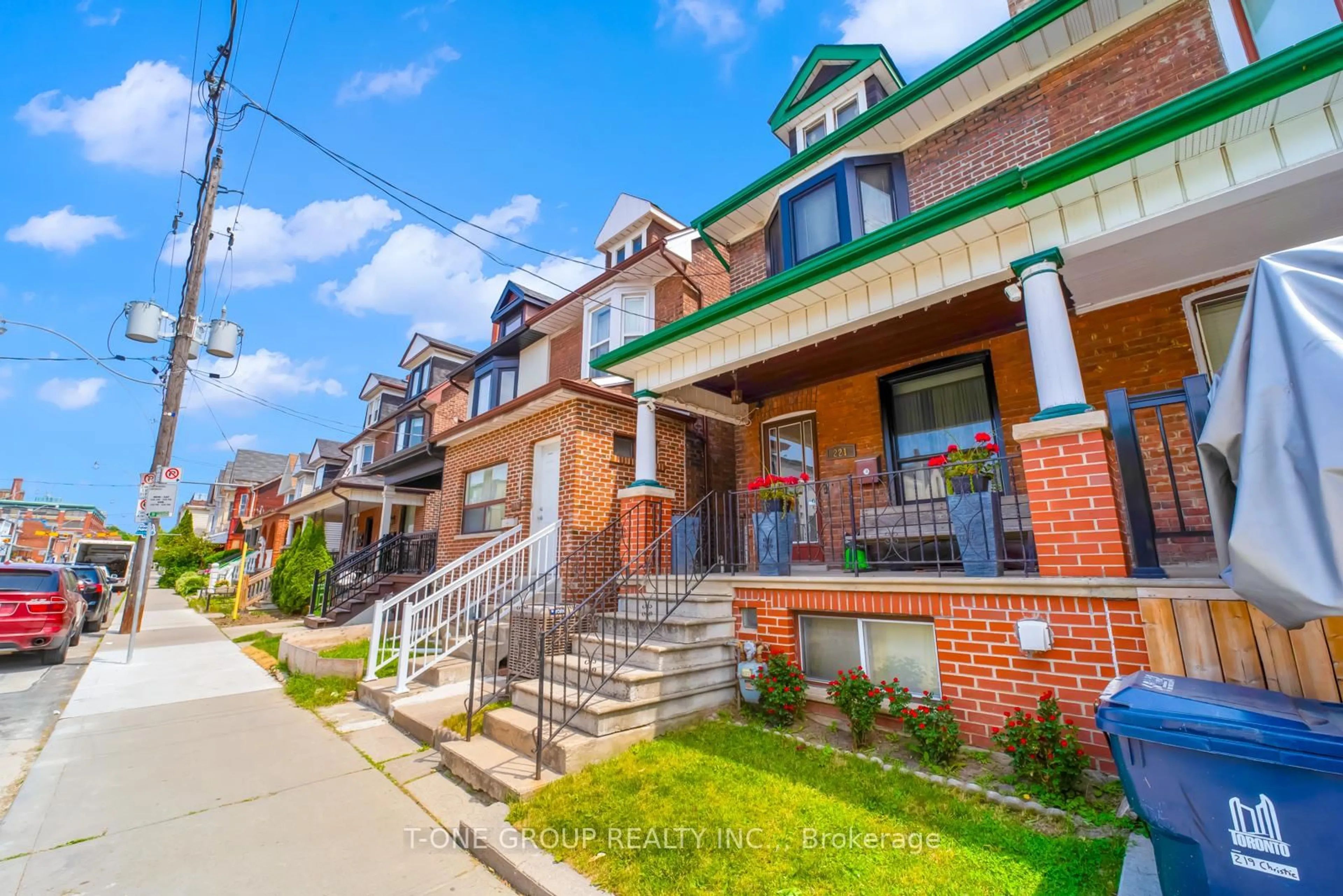 Home with brick exterior material, street for 221 Christie St, Toronto Ontario M6G 3B5