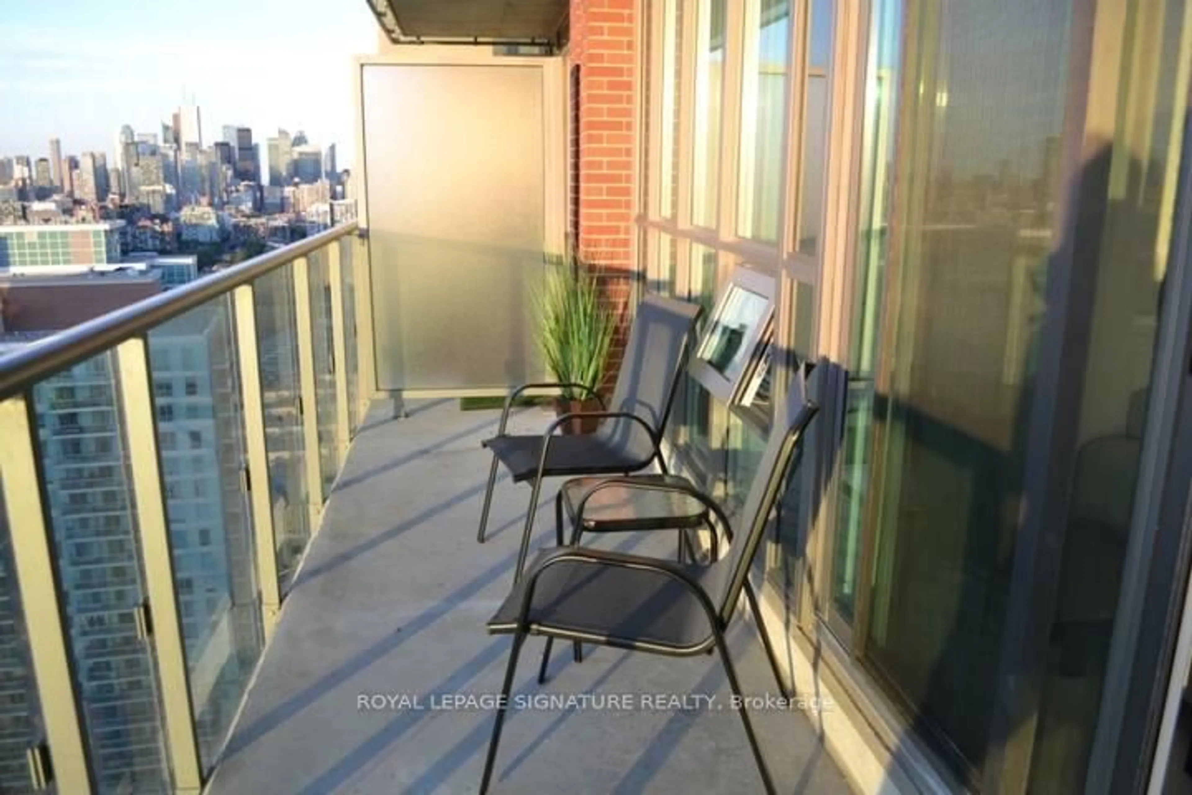 Balcony in the apartment, unknown for 150 East Liberty St #2912, Toronto Ontario M6K 3R5