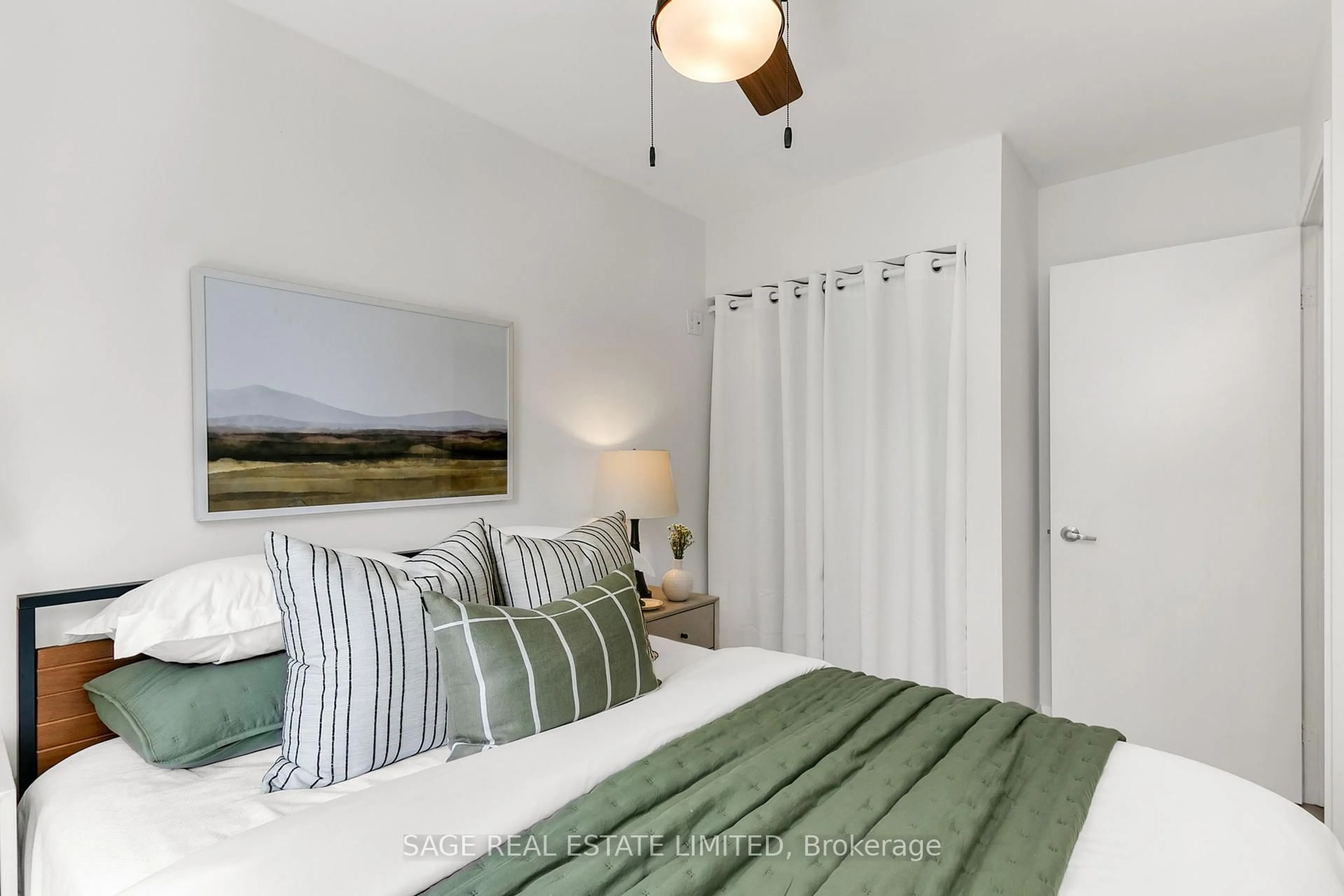 Bedroom with bed, unknown for 415 Jarvis St #373, Toronto Ontario M4Y 2G8