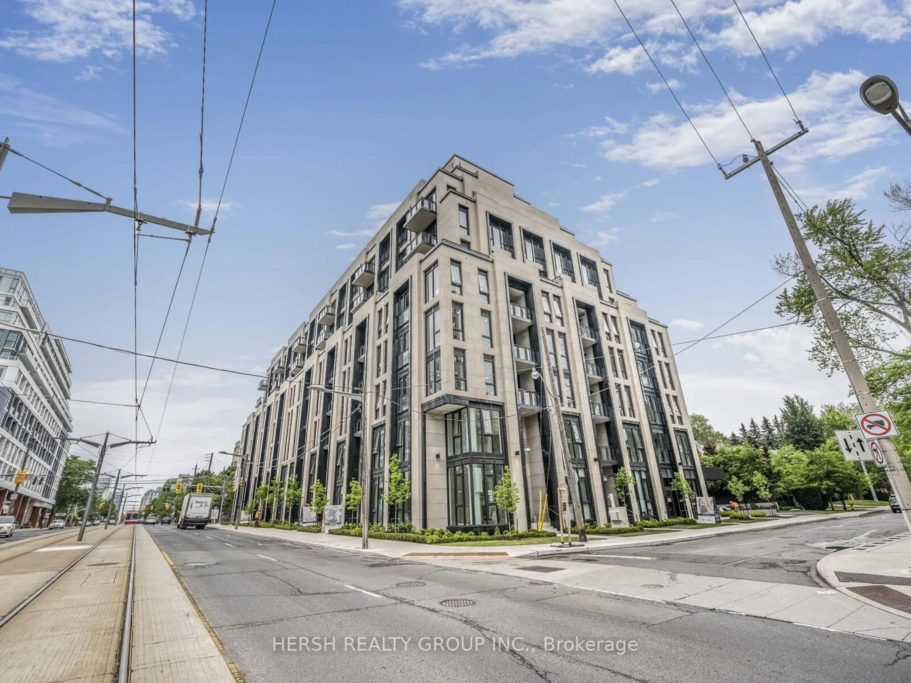 Unknown for 2 Forest Hill Rd #803, Toronto Ontario M4V 2L3