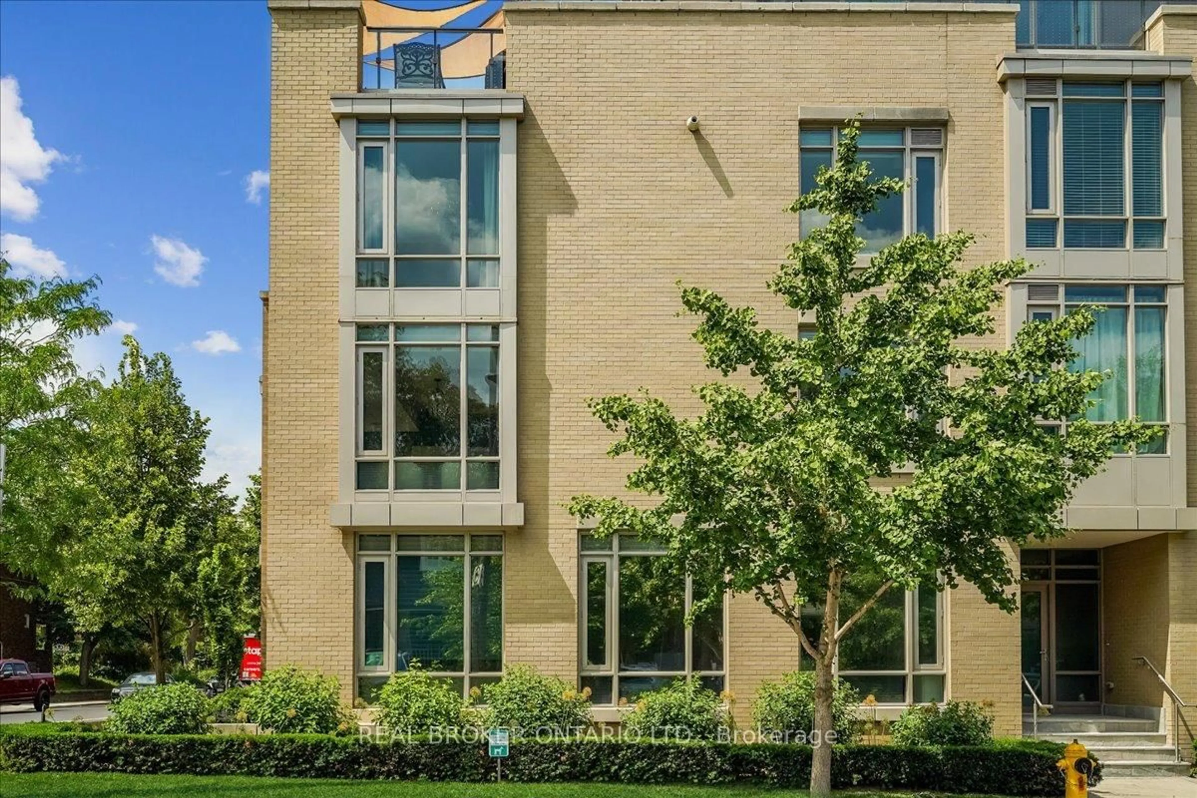 Home with brick exterior material, building for 191 Duplex Ave #105, Toronto Ontario M5P 2B1