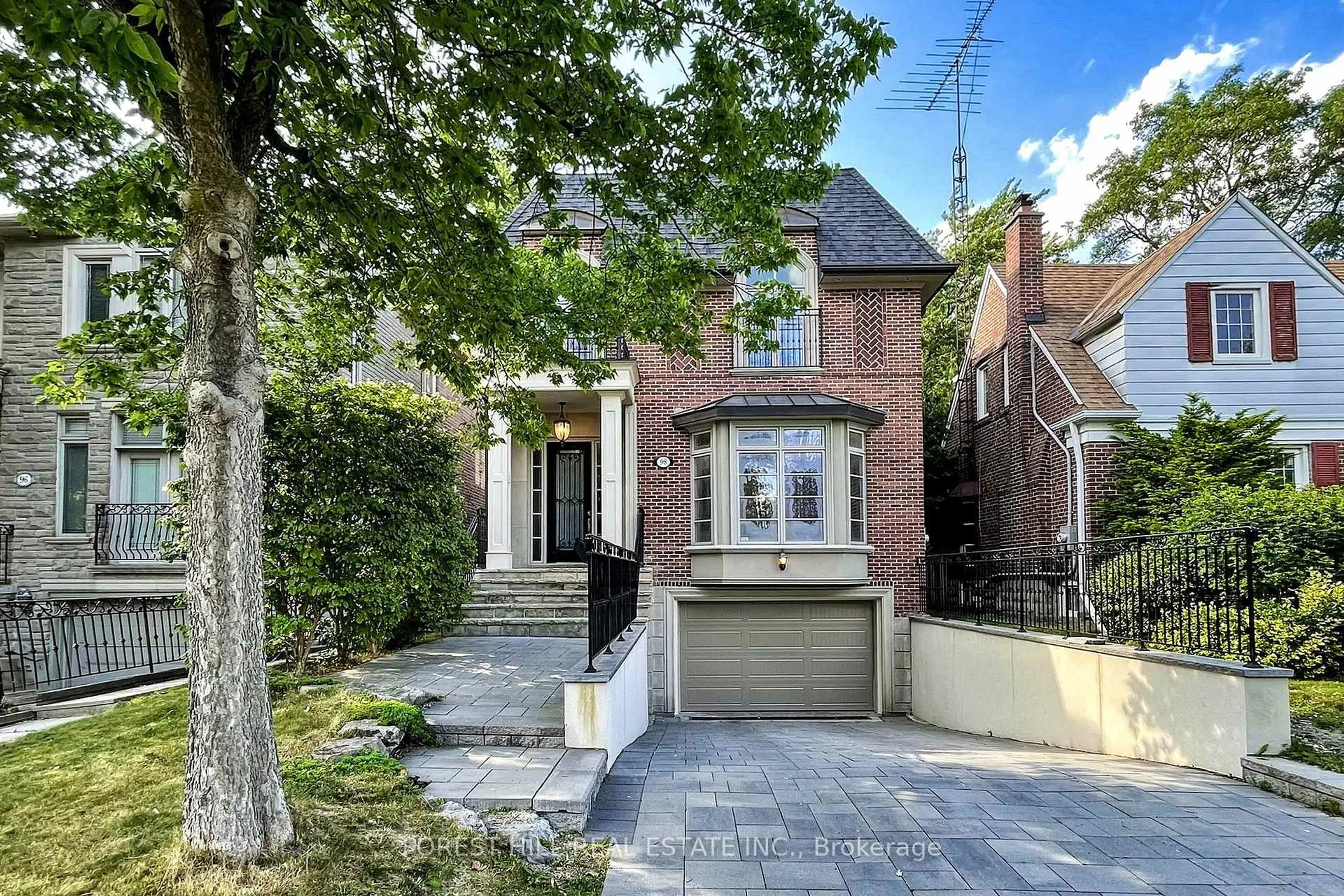 Home with brick exterior material, street for 98 Parkview Ave, Toronto Ontario M2N 3Y5