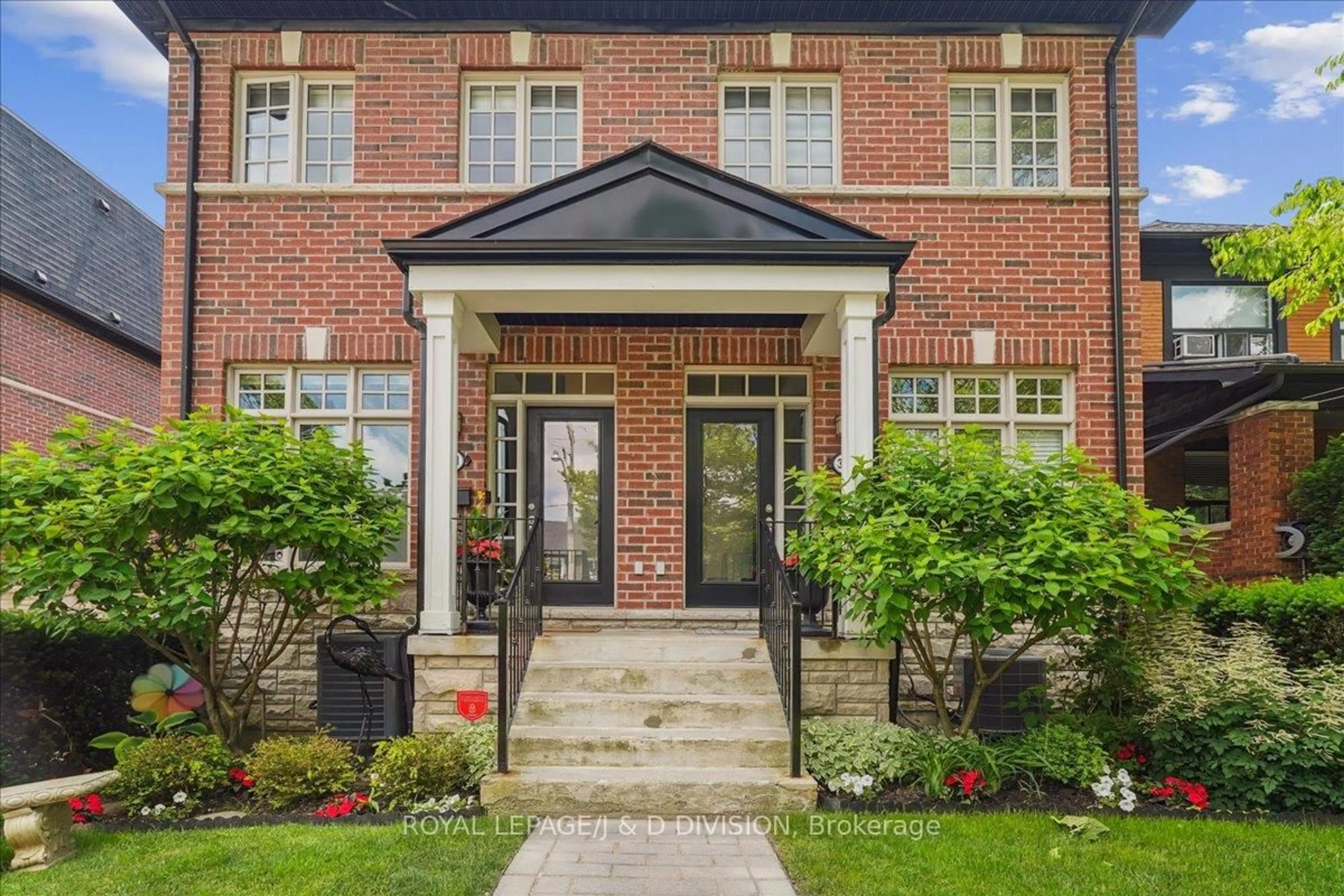 Home with brick exterior material, street for 361 Roehampton Ave, Toronto Ontario M4P 1S3