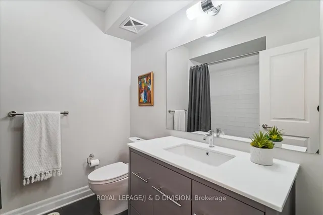 Additional image 2 of 361 Roehampton Ave