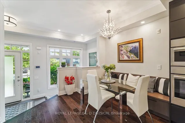 Additional image 26 of 361 Roehampton Ave