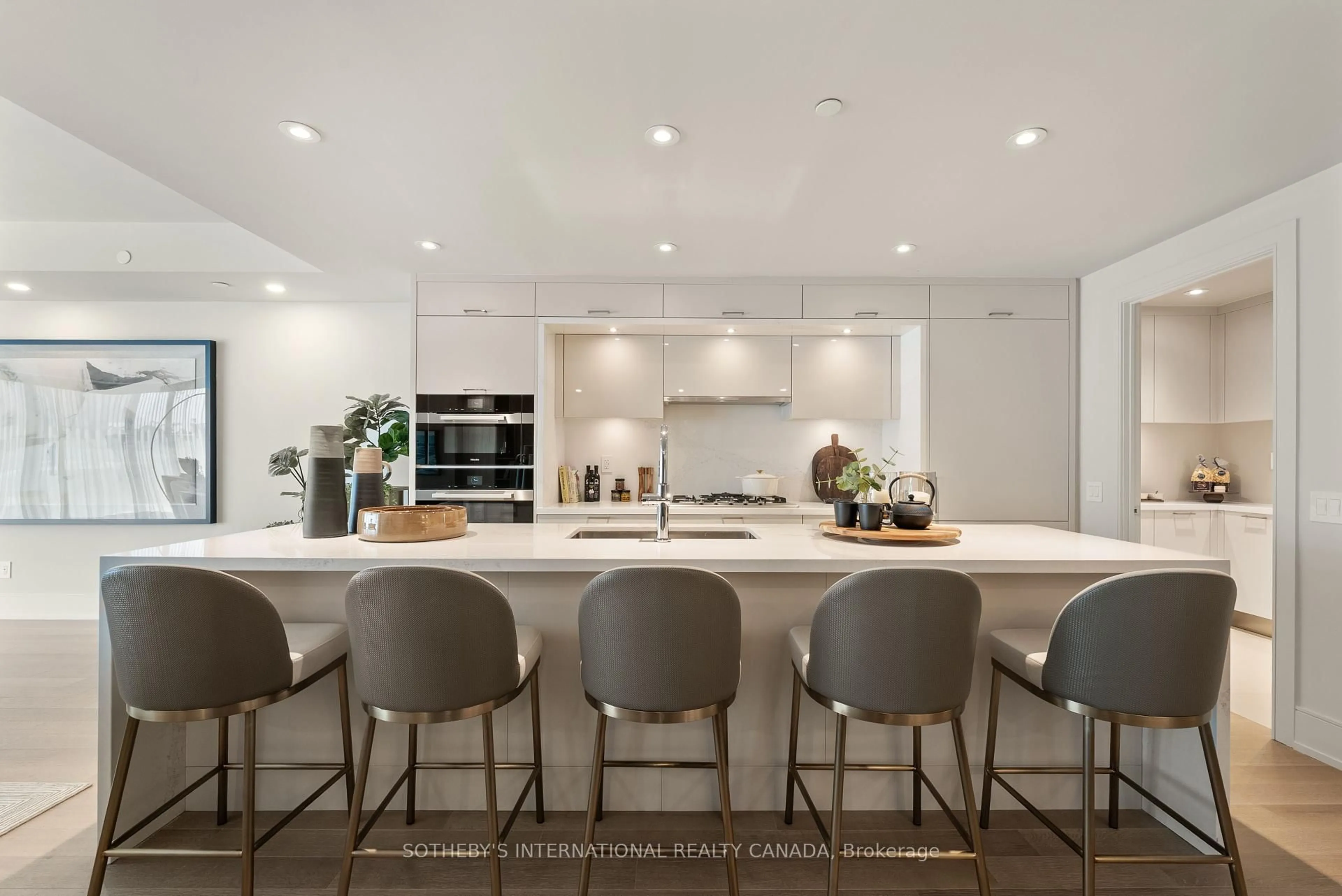 Contemporary kitchen, ceramic/tile floor for 155 Merchants' Wharf #217, Toronto Ontario M5A 0Y4