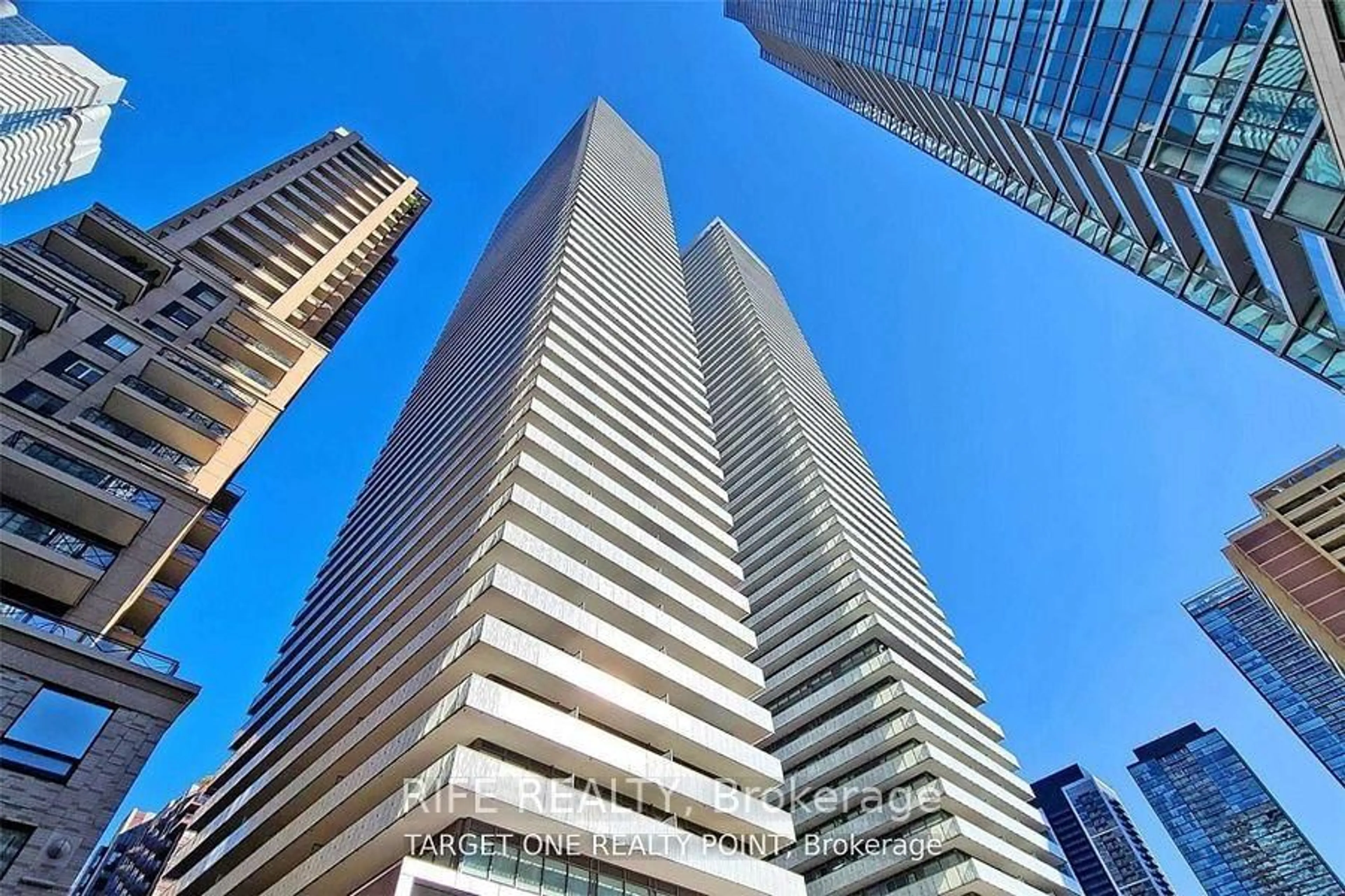 Unknown for 50 Charles St #3407, Toronto Ontario M4Y 1T1