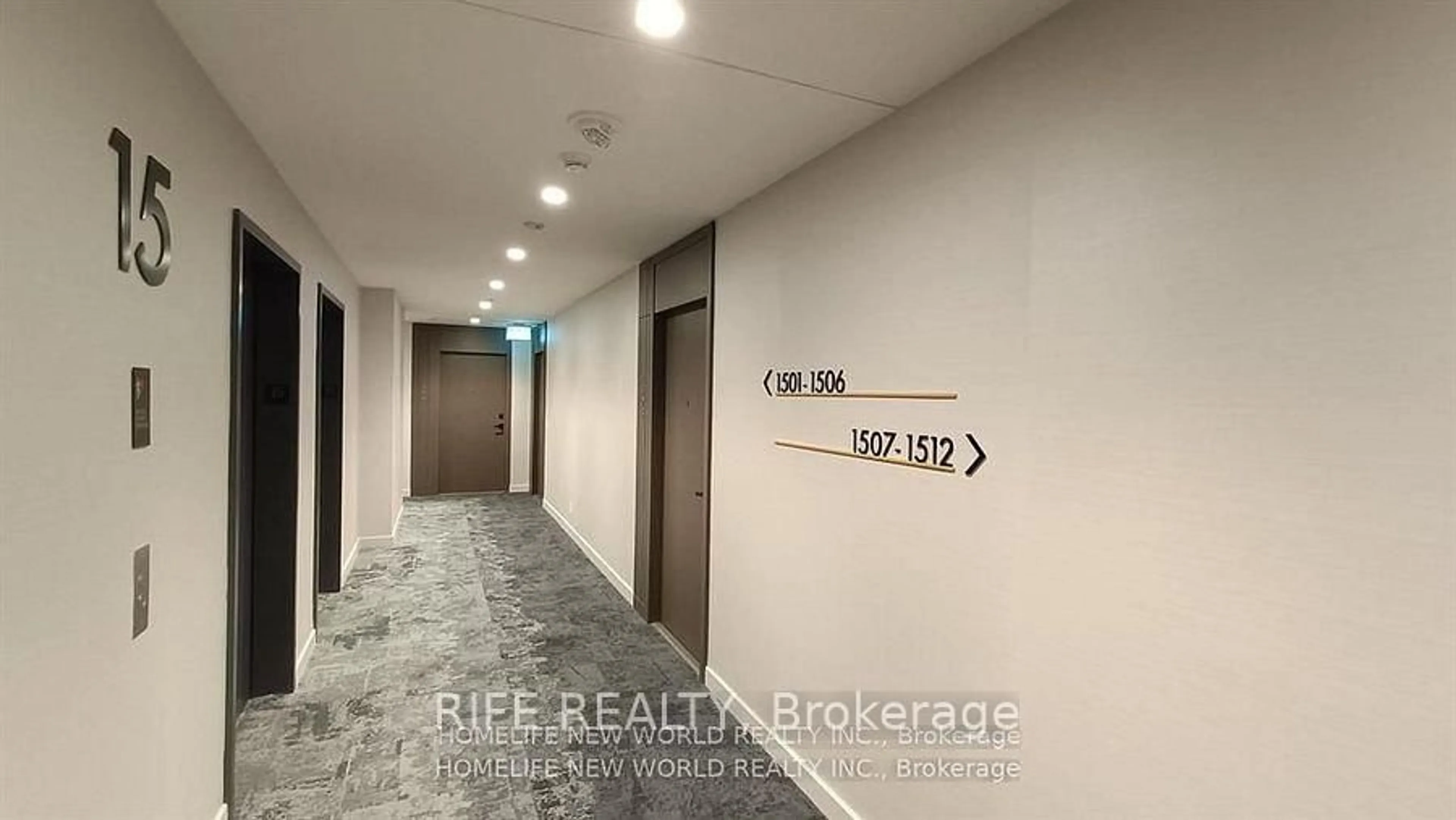 Indoor foyer for 15 Holmes Ave #1504, Toronto Ontario M2N 0L4