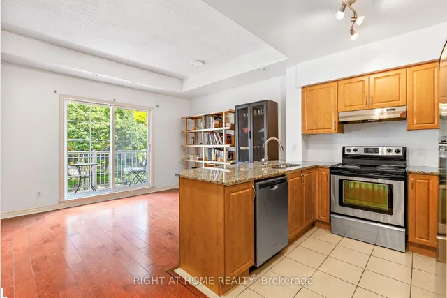 Additional image 14 of 205 Wellesley St Unit 205