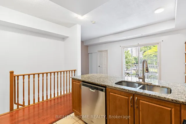 Additional image 17 of 205 Wellesley St Unit 205