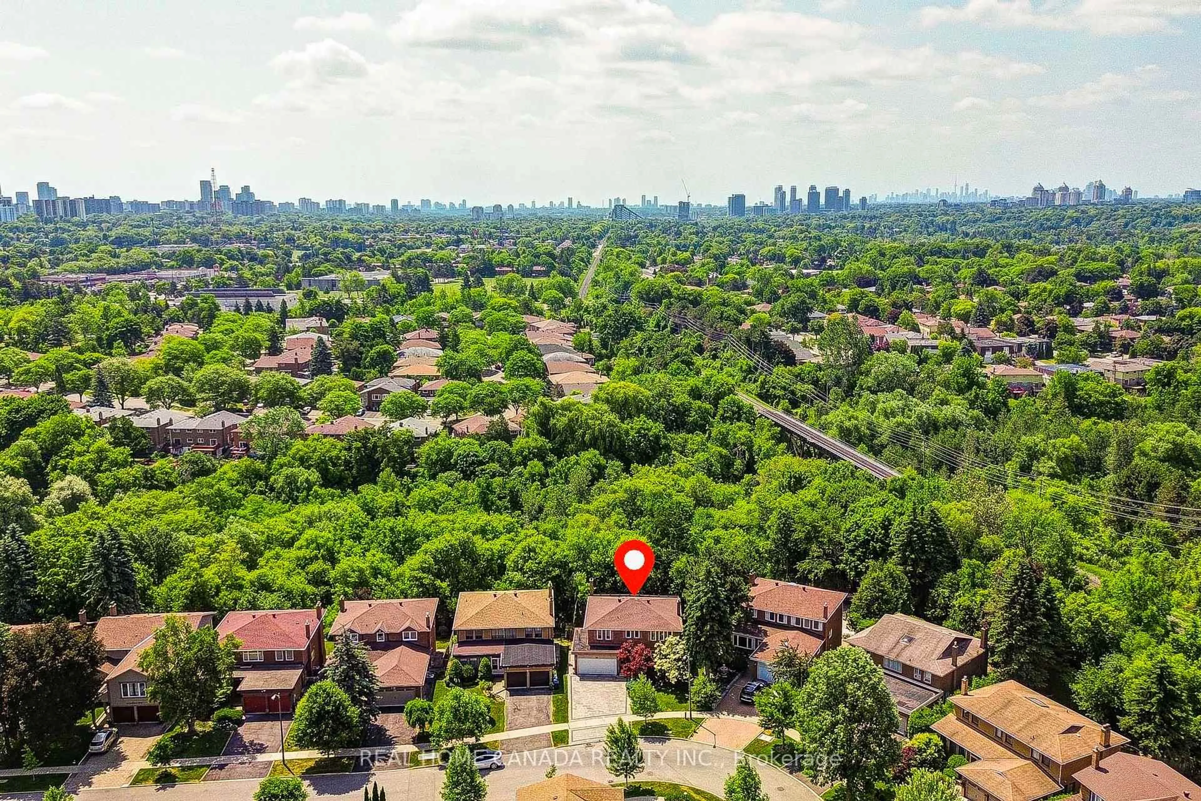 A pic from outside/outdoor area/front of a property/back of a property/a pic from drone, city buildings view from balcony for 20 Saddletree Dr, Toronto Ontario M2H 3L3