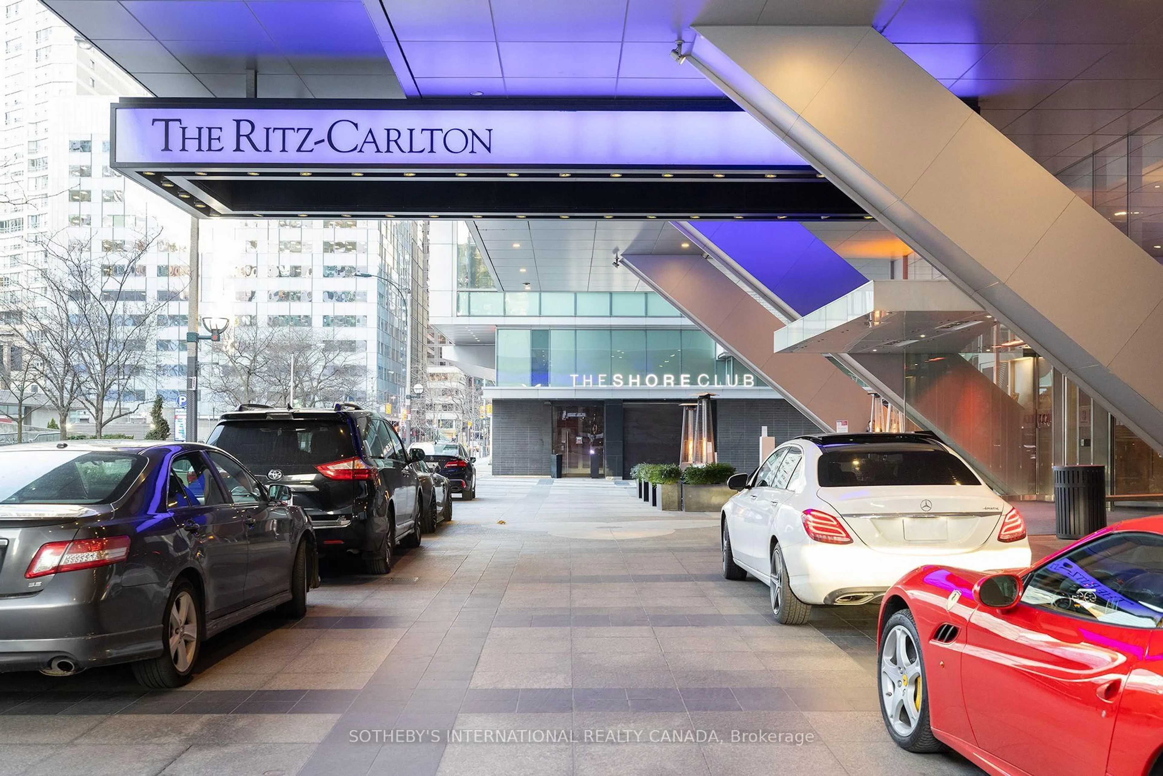 Indoor foyer for 183 Wellington St #2501, Toronto Ontario M5V 0A1