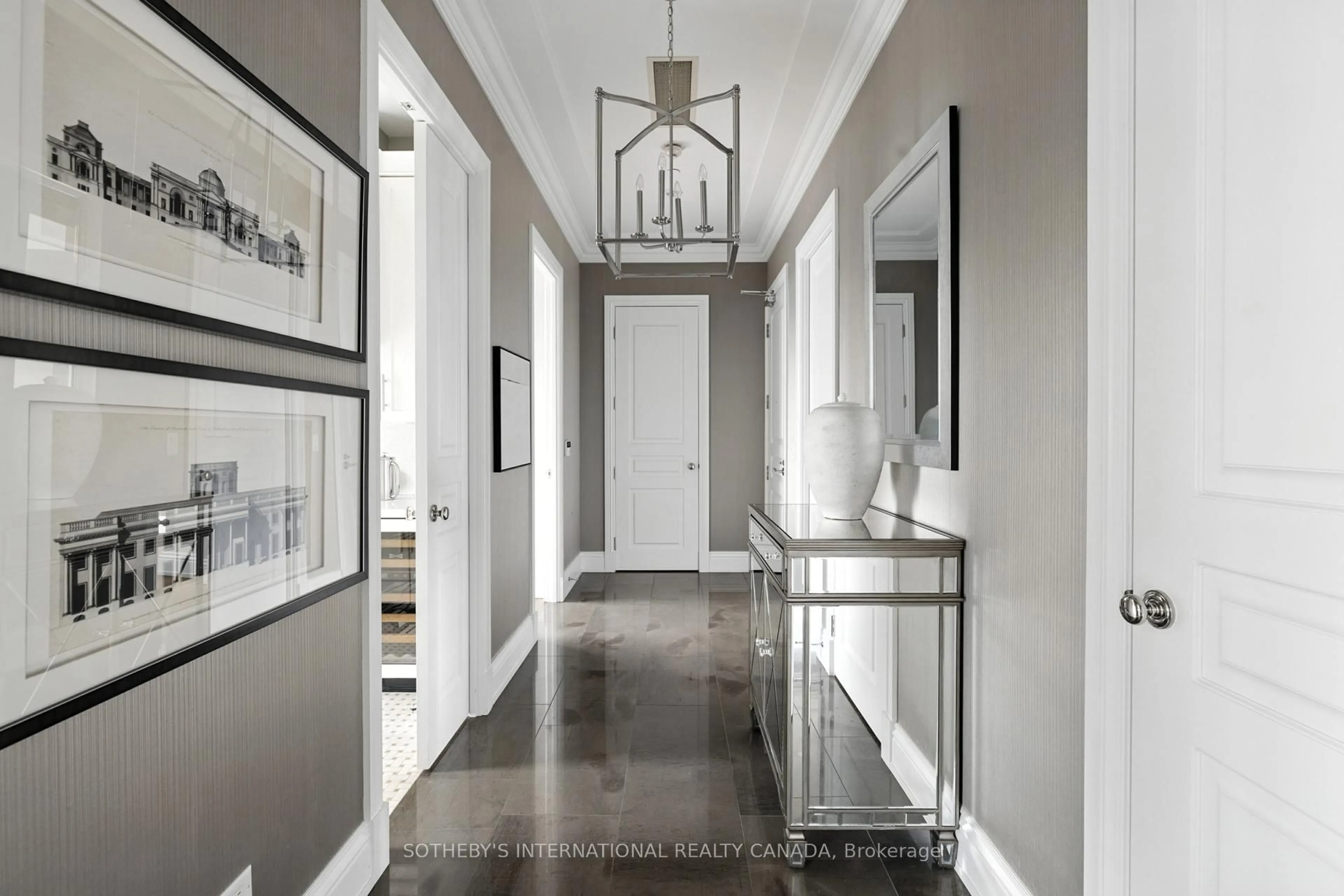 Indoor entryway for 183 Wellington St #2501, Toronto Ontario M5V 0A1