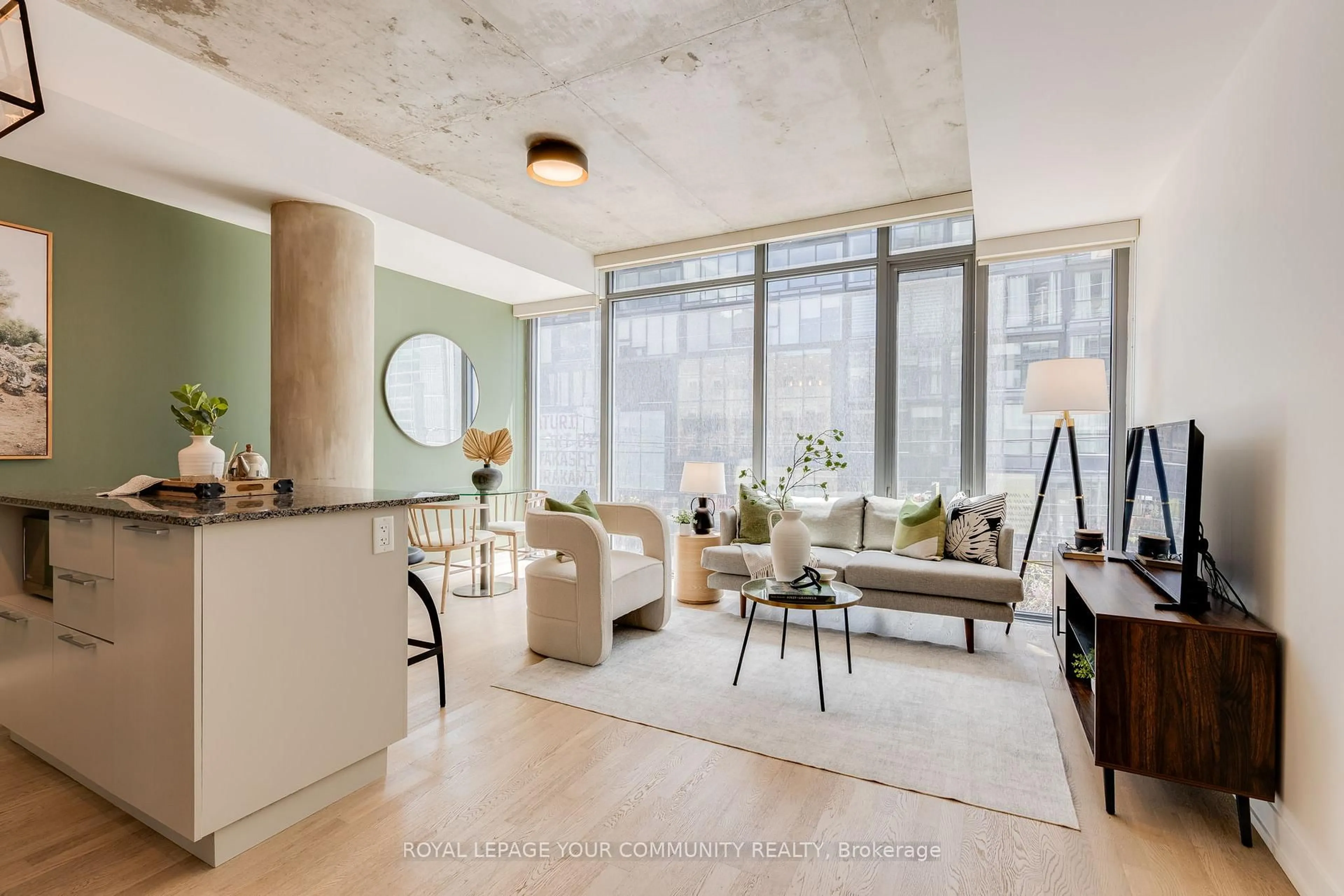 Living room with furniture, unknown for 650 King St #211, Toronto Ontario M5V 1M7