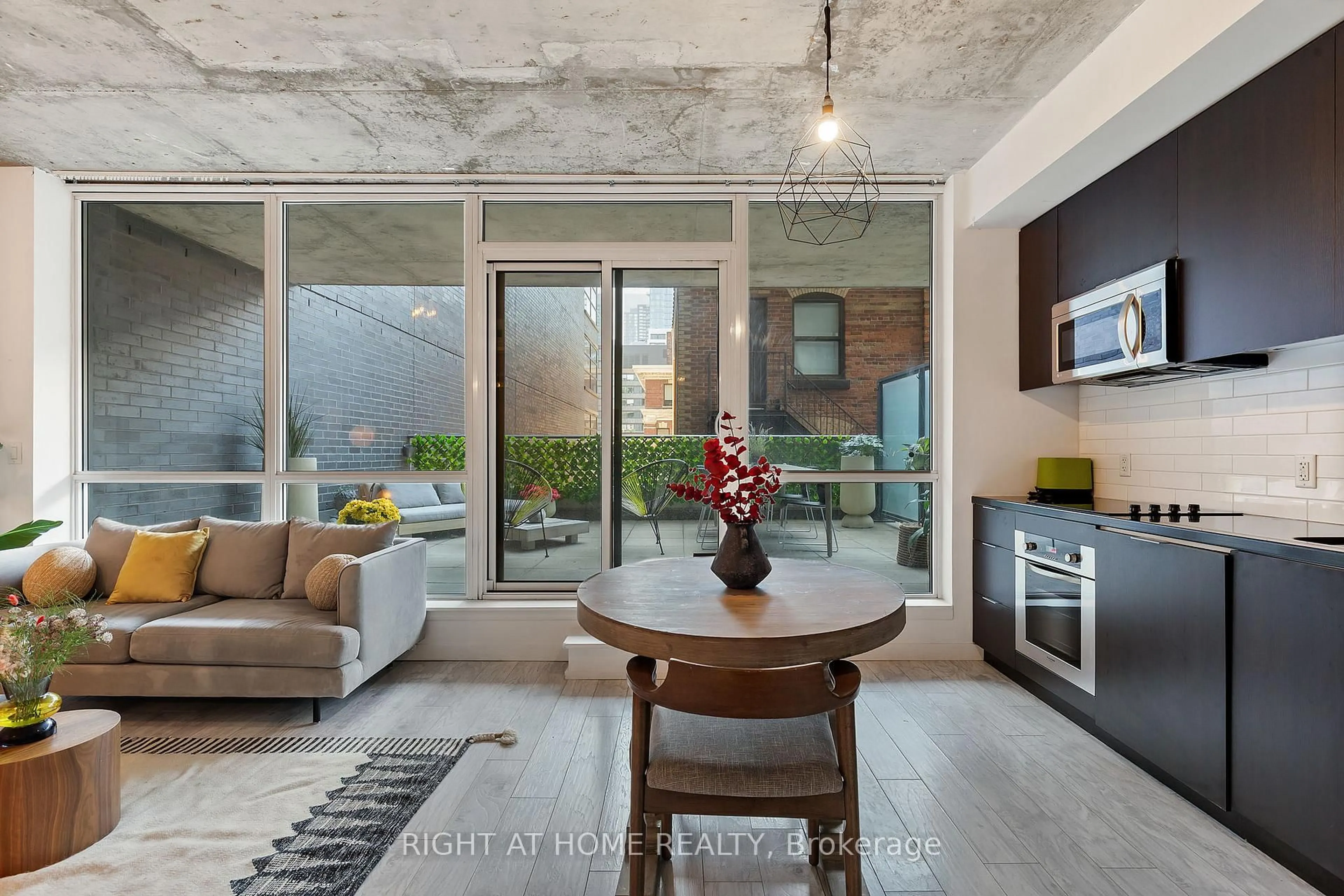 Unknown for 478 king St #312, Toronto Ontario M5V 0A8