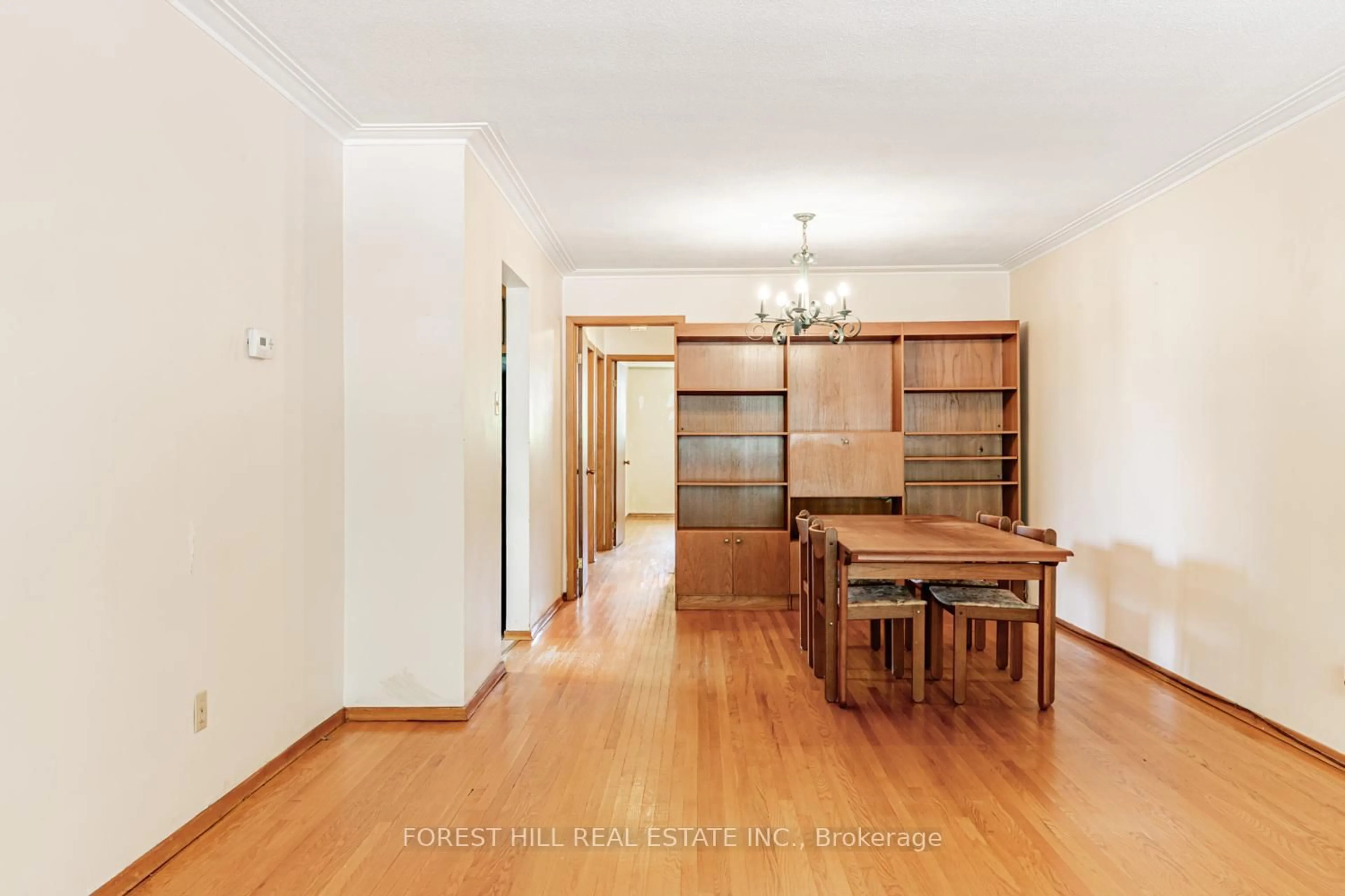 Dining room, wood/laminate floor for 57 James Gray Dr, Toronto Ontario M2H 1N8