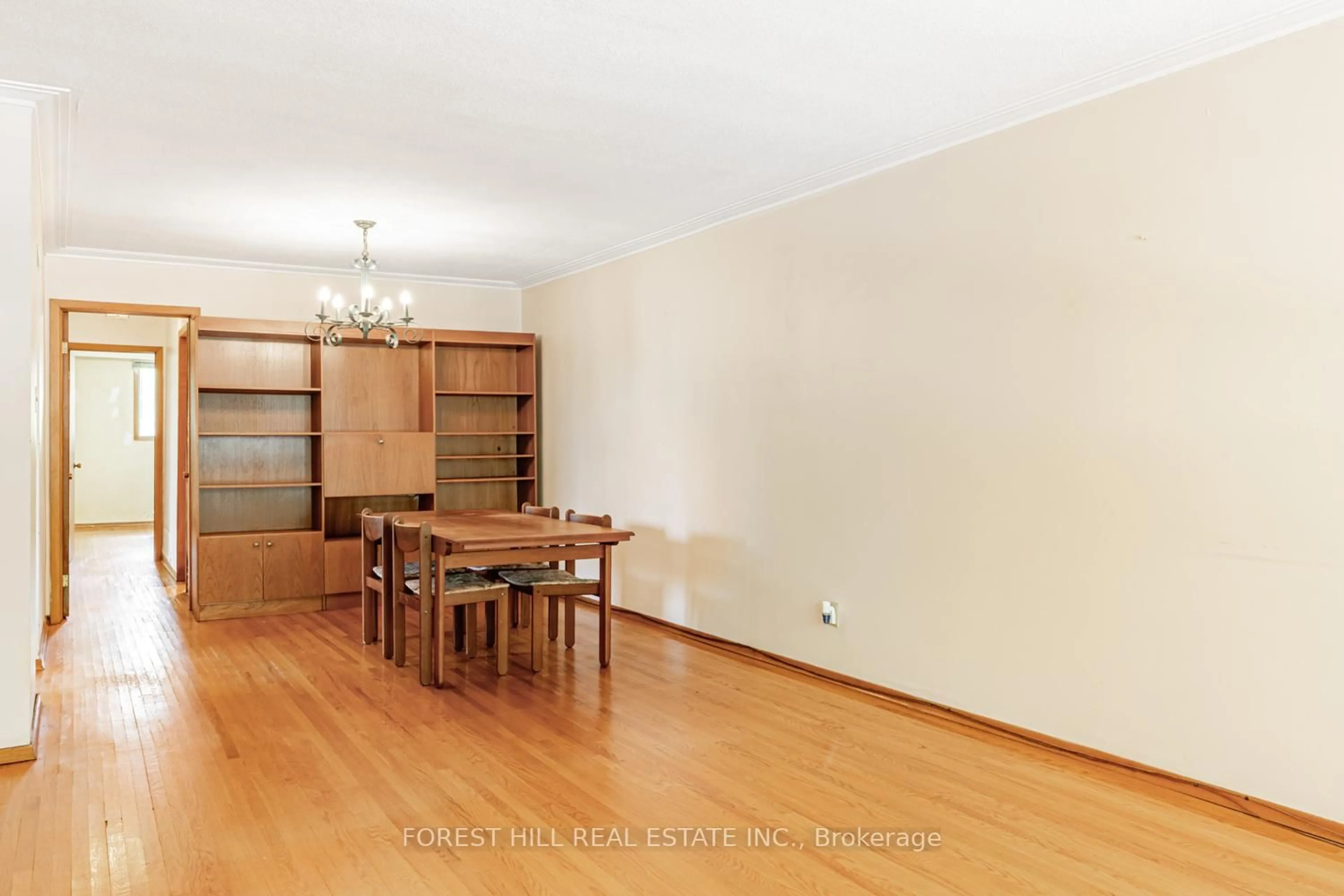 Dining room, wood/laminate floor for 57 James Gray Dr, Toronto Ontario M2H 1N8