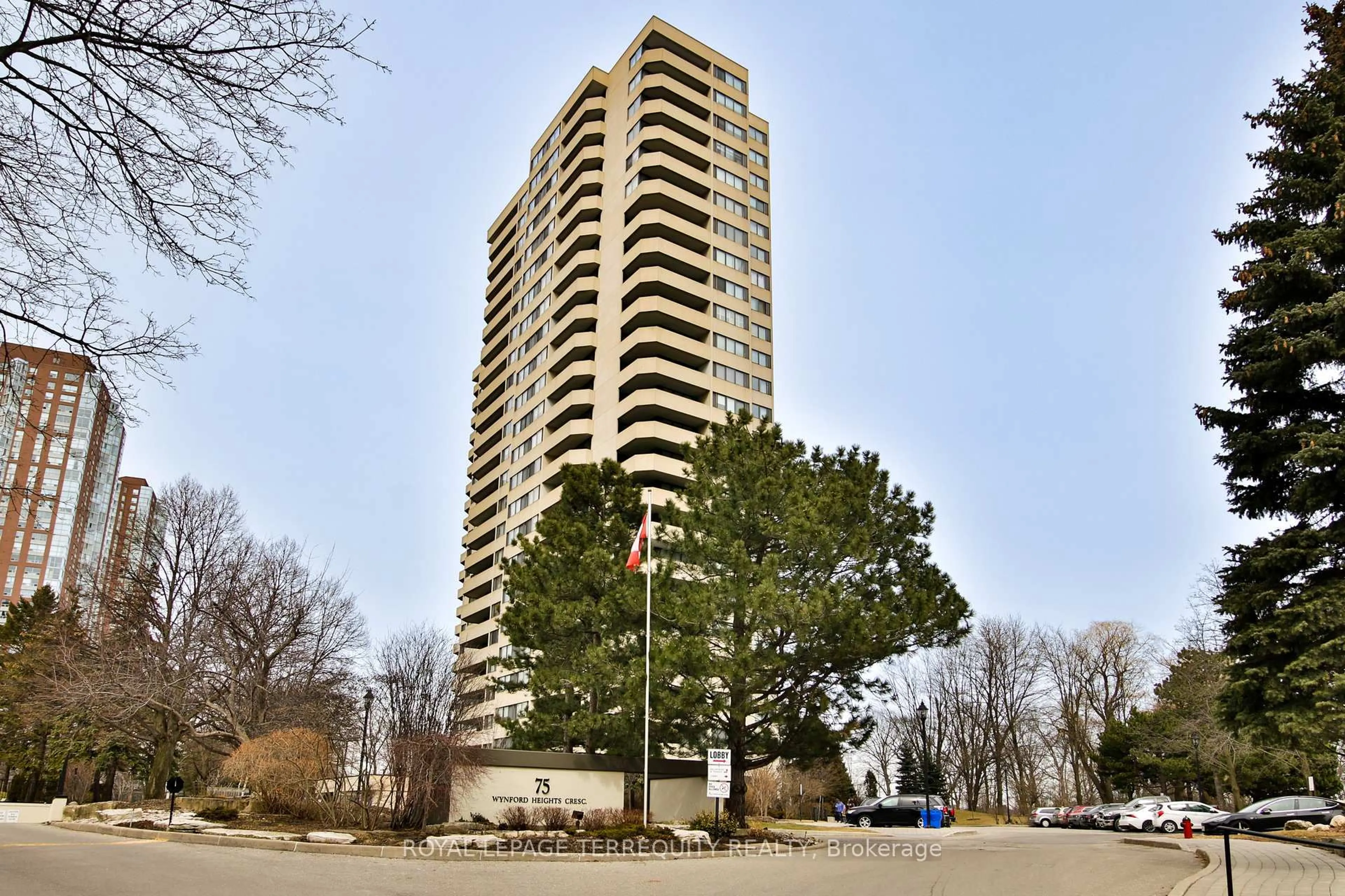 Indoor foyer for 75 Wynford Heights Cres #303, Toronto Ontario M3C 3H9