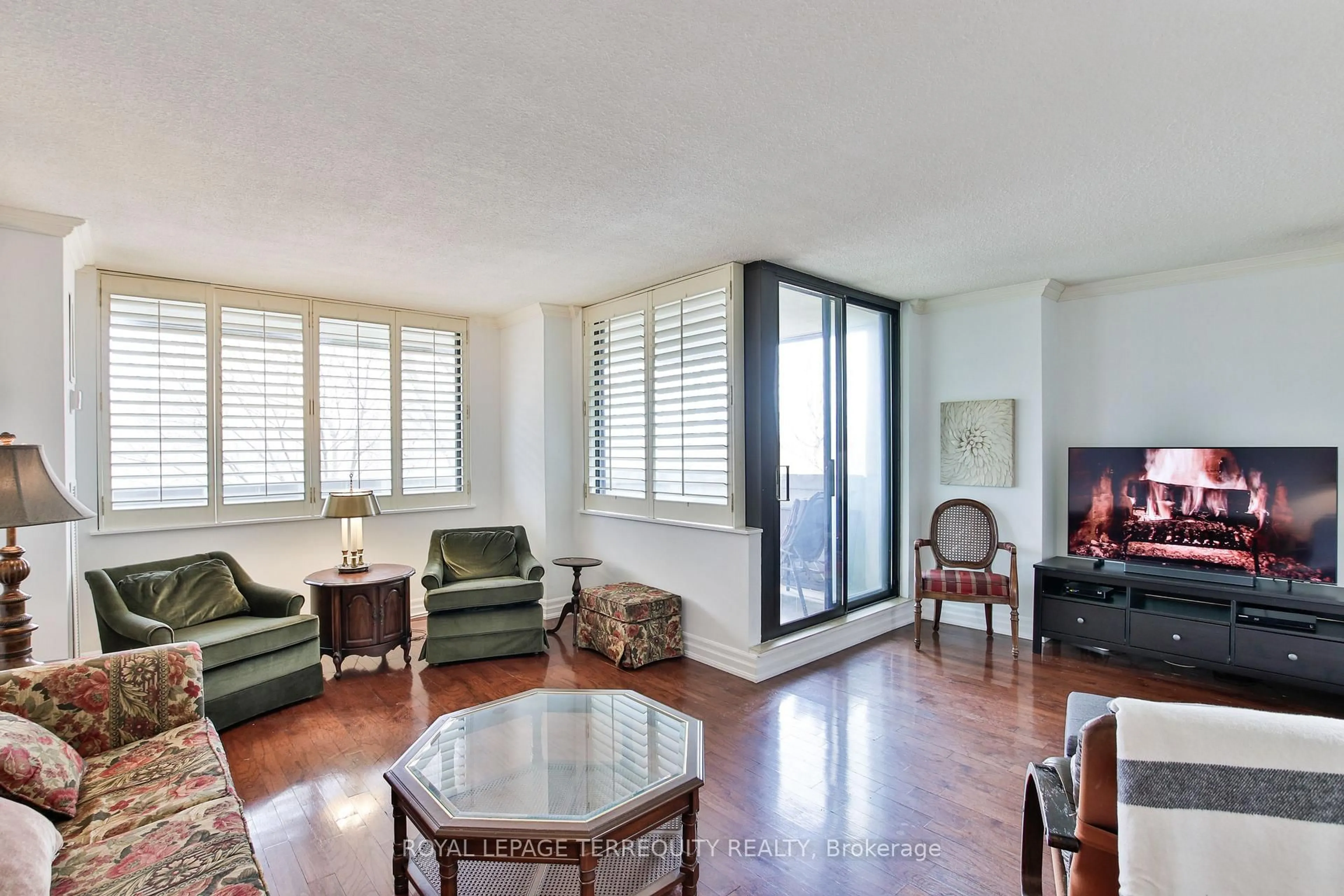 Living room with furniture, unknown for 75 Wynford Heights Cres #303, Toronto Ontario M3C 3H9