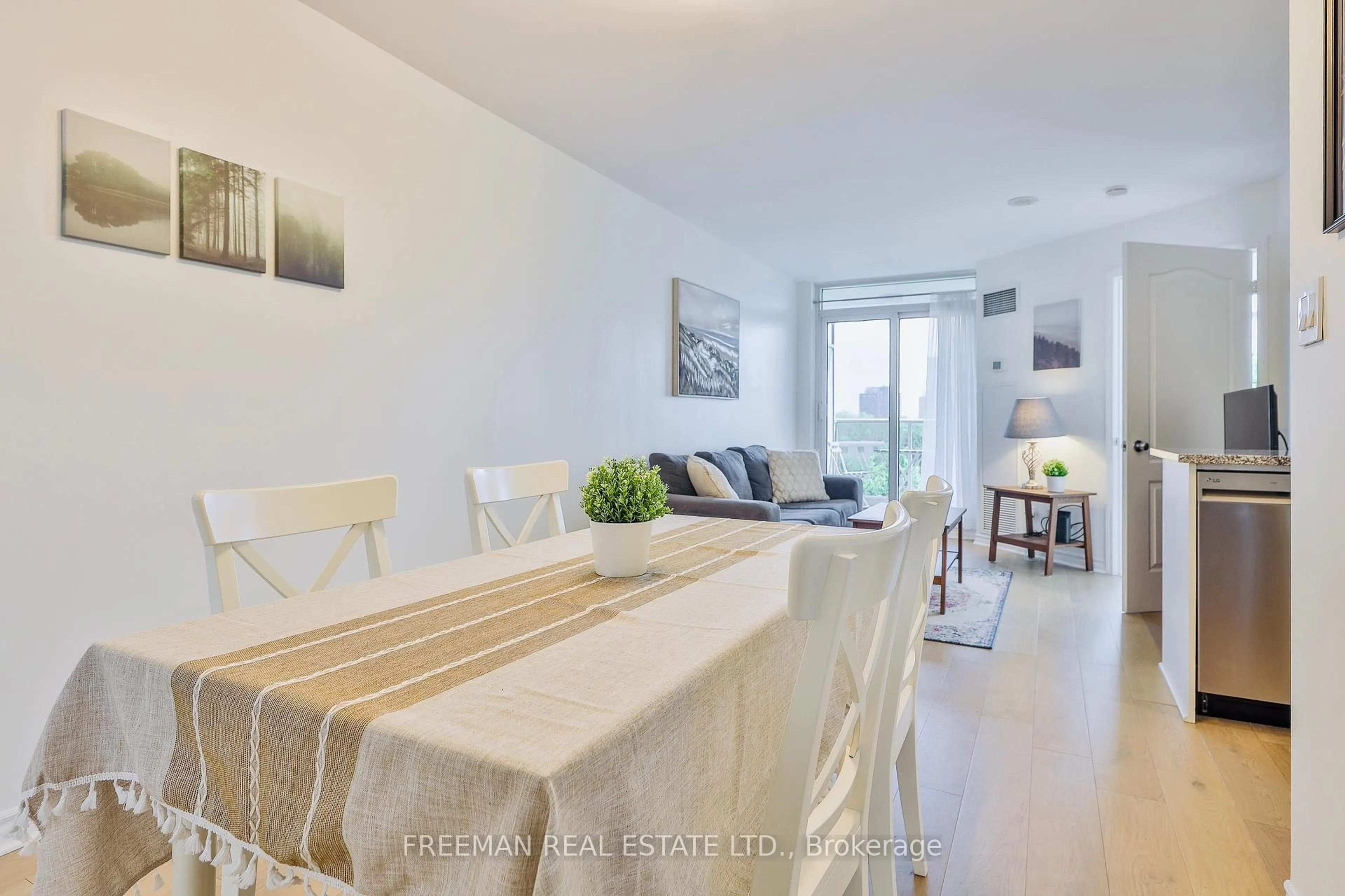 Dining room, unknown for 3 Rean Dr Dr #307, Toronto Ontario M2K 3C2