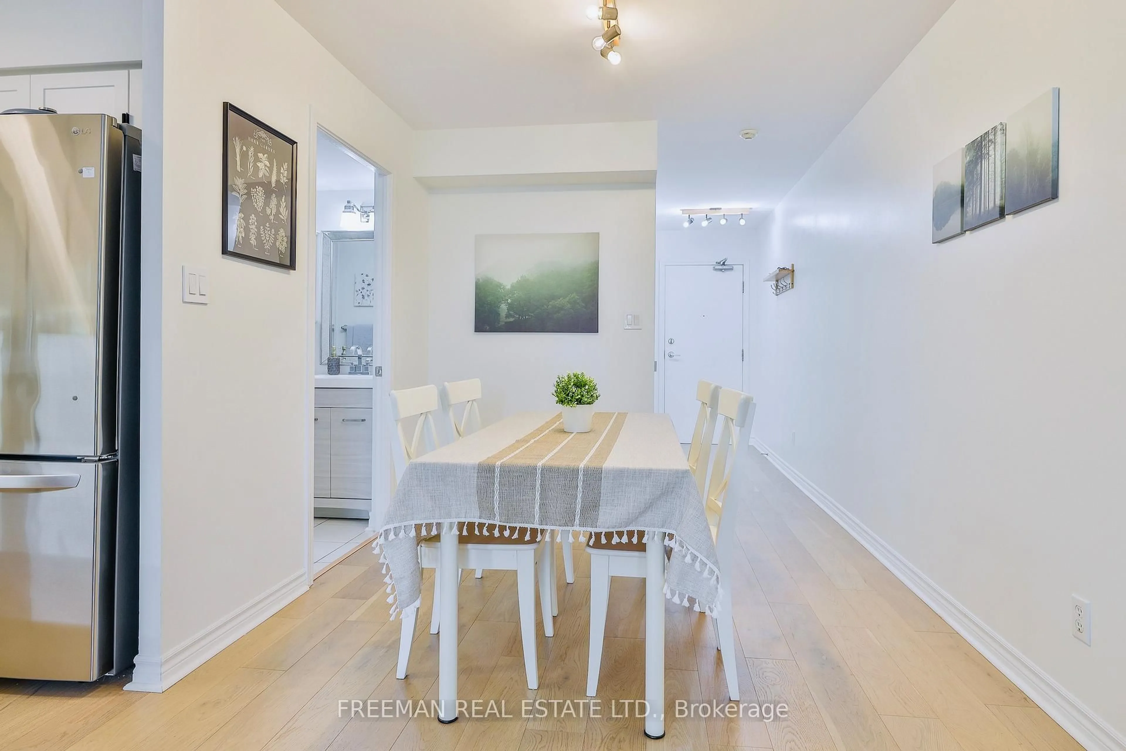 Dining room, unknown for 3 Rean Dr Dr #307, Toronto Ontario M2K 3C2