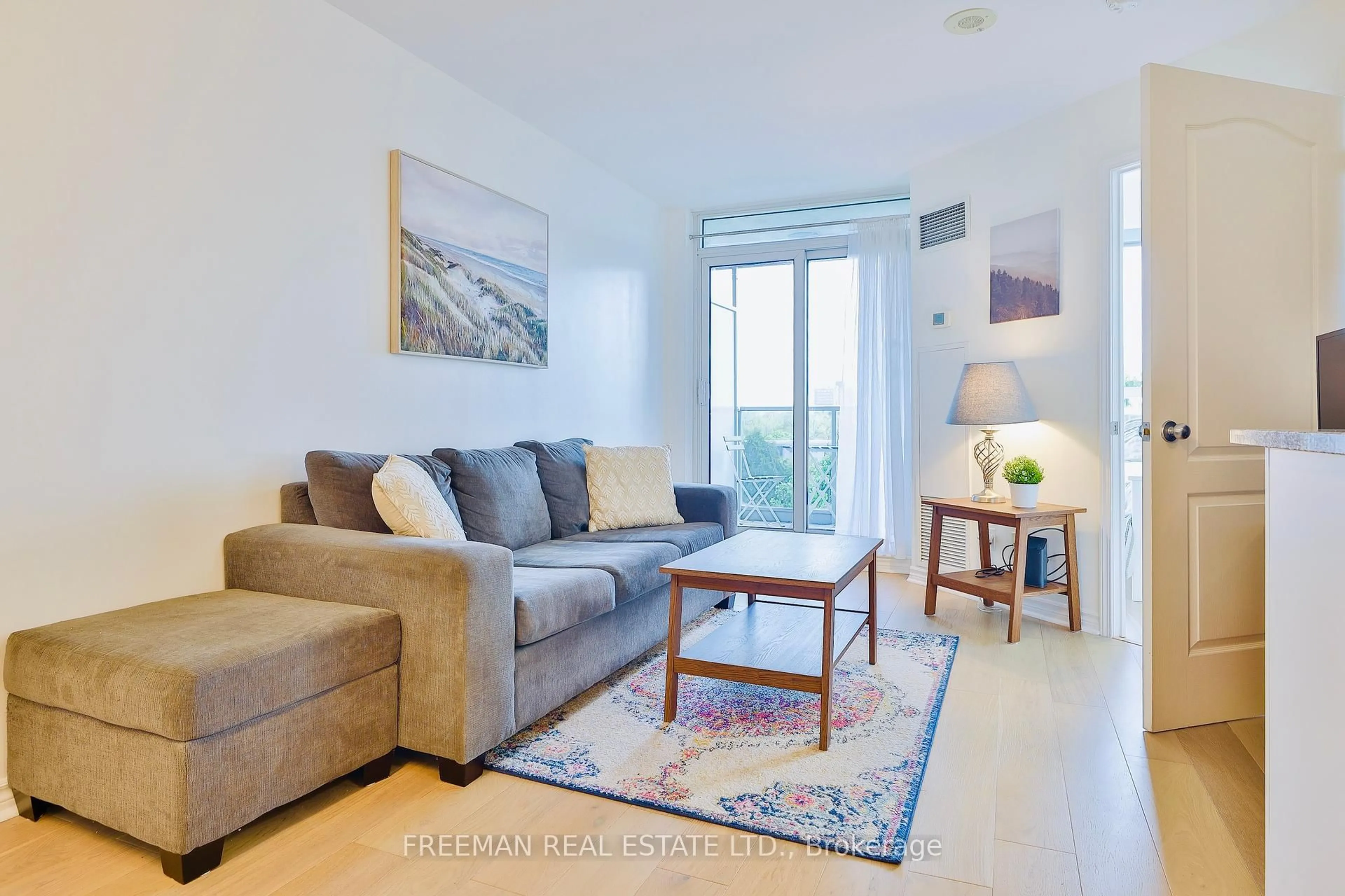 Living room with furniture, unknown for 3 Rean Dr Dr #307, Toronto Ontario M2K 3C2