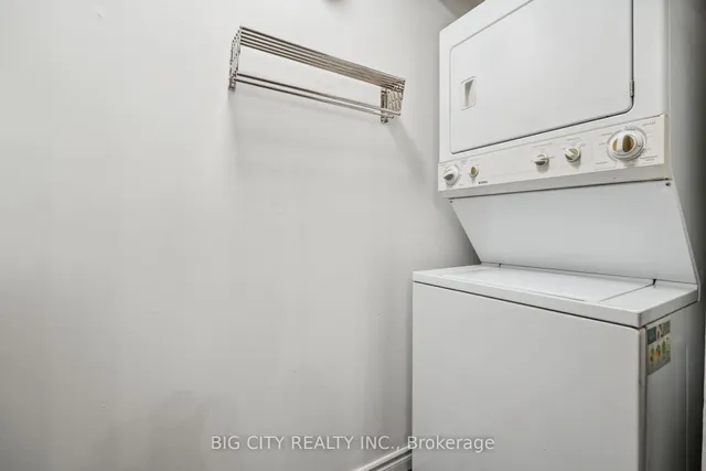 Additional image 25 of 570 Wellington St Unit 12B