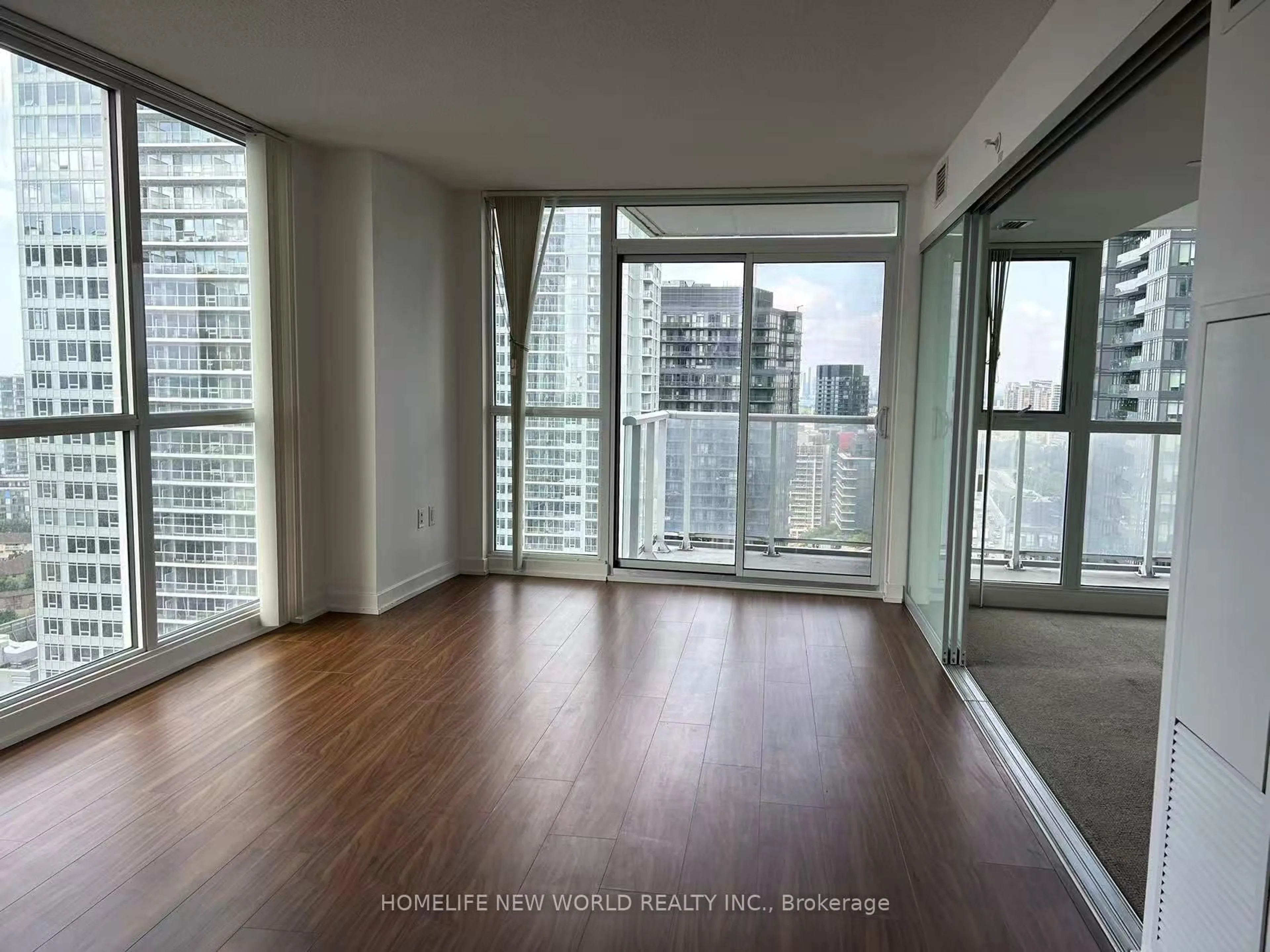 A pic of a room for 75 Queens Wharf Rd #2908, Toronto Ontario M5V 0J8