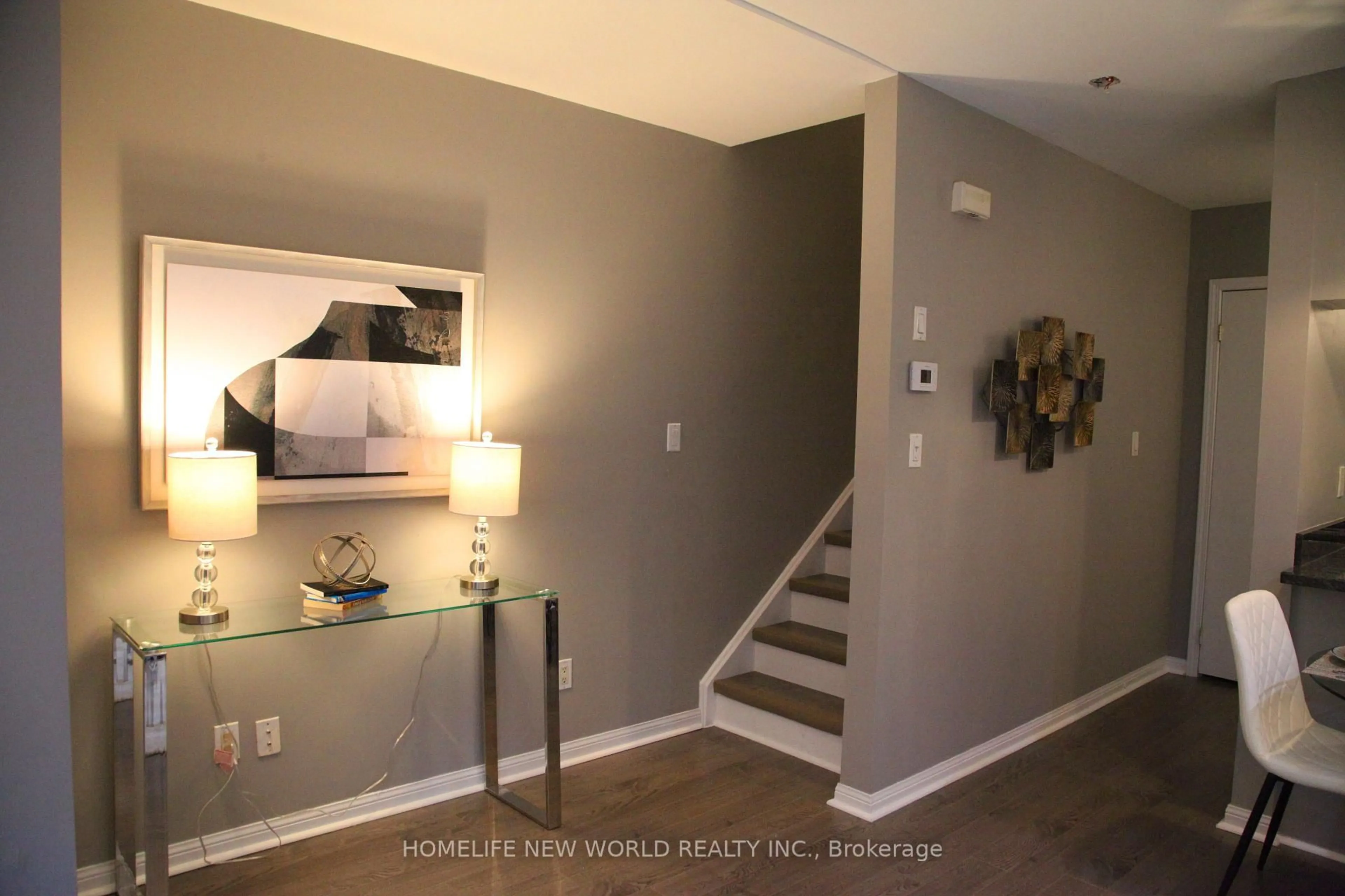 Indoor entryway for 3 Everson Dr #515, Toronto Ontario M2N 7C2