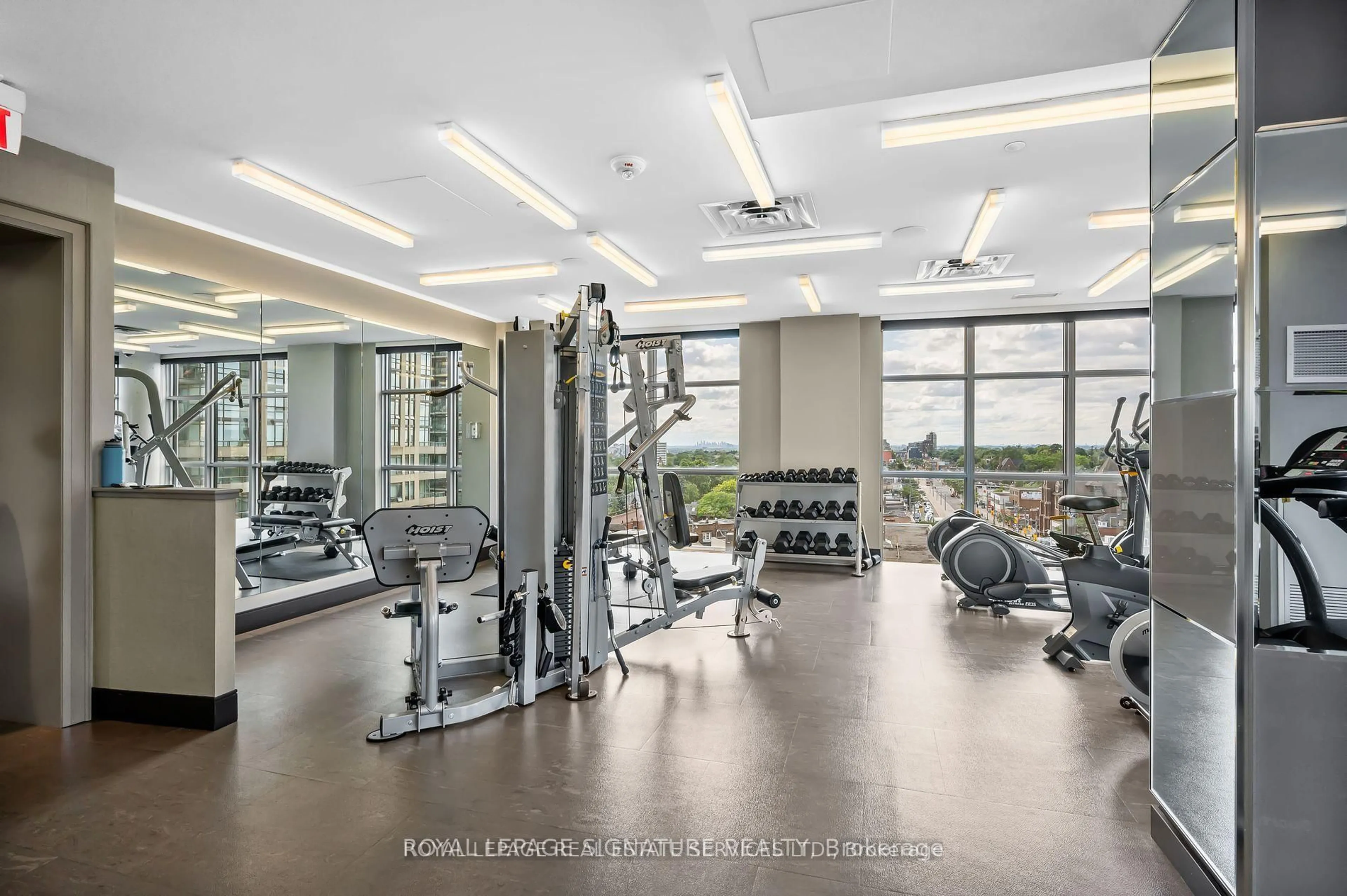 Gym or fitness room for 501 St Clair Ave #1405, Toronto Ontario M5P 0A2