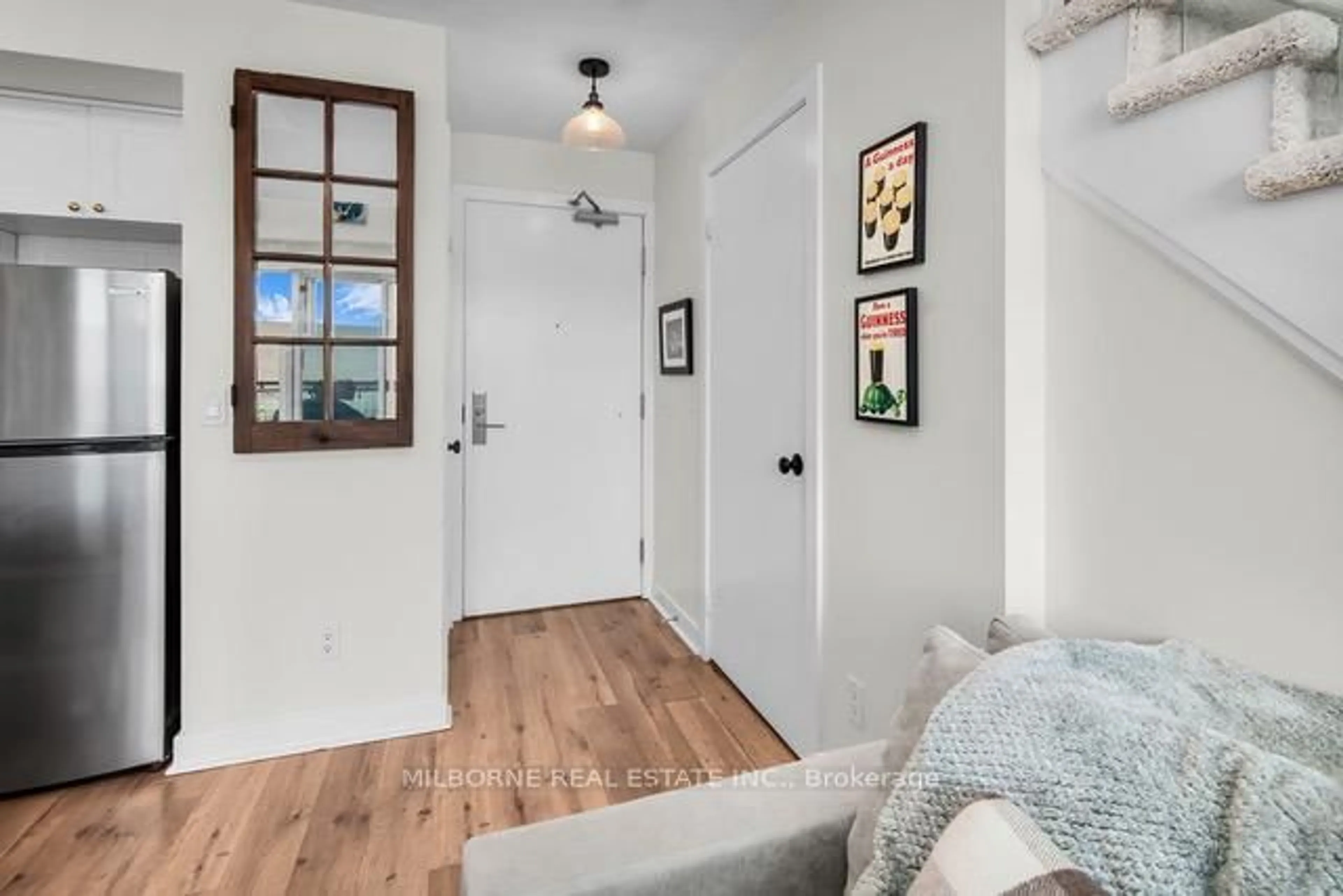 Indoor entryway for 100 Western Battery Rd #214, Toronto Ontario M6K 3S2