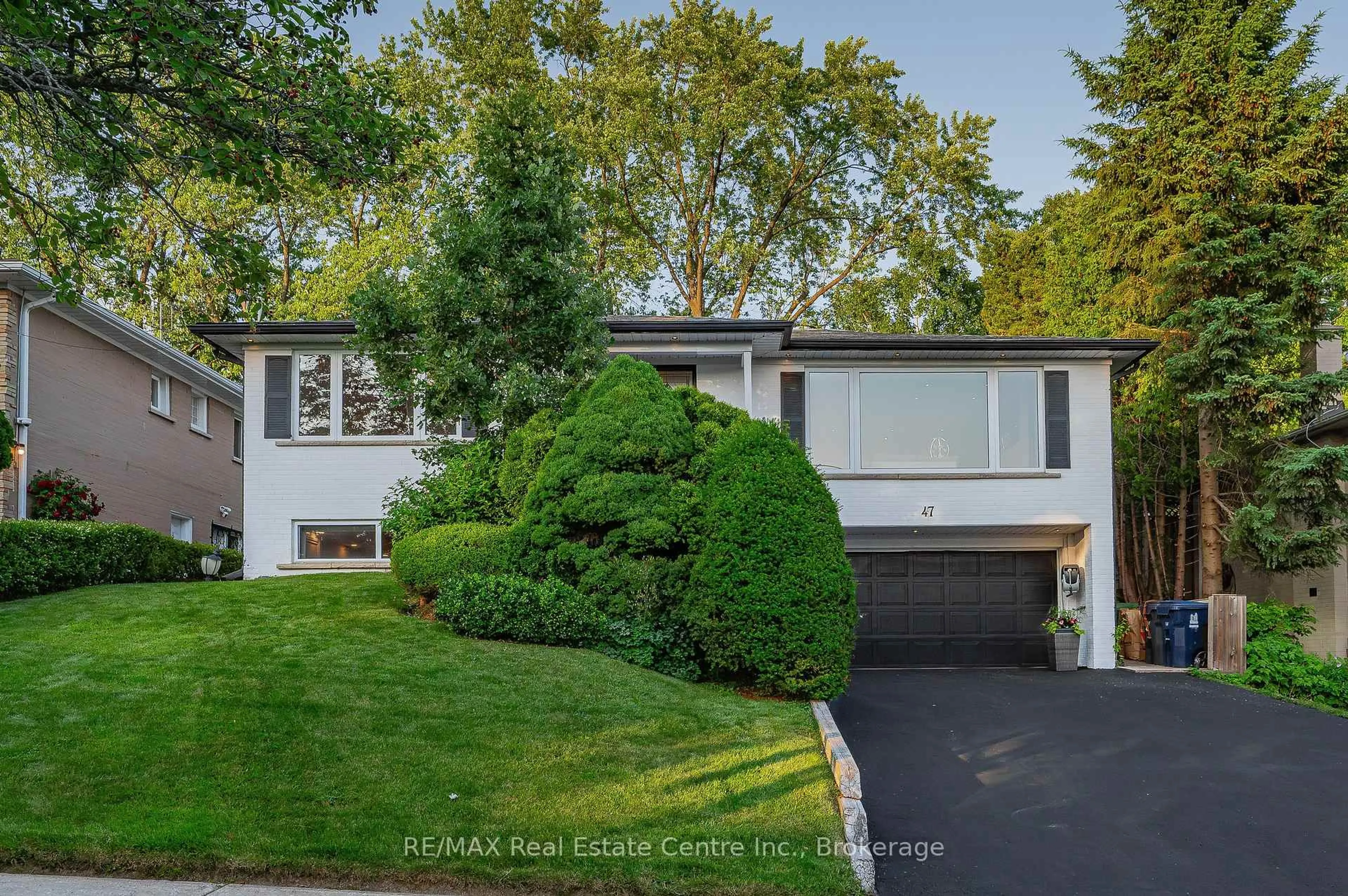 Home with vinyl exterior material, street for 47 Valentine Dr, Toronto Ontario M3A 3J7