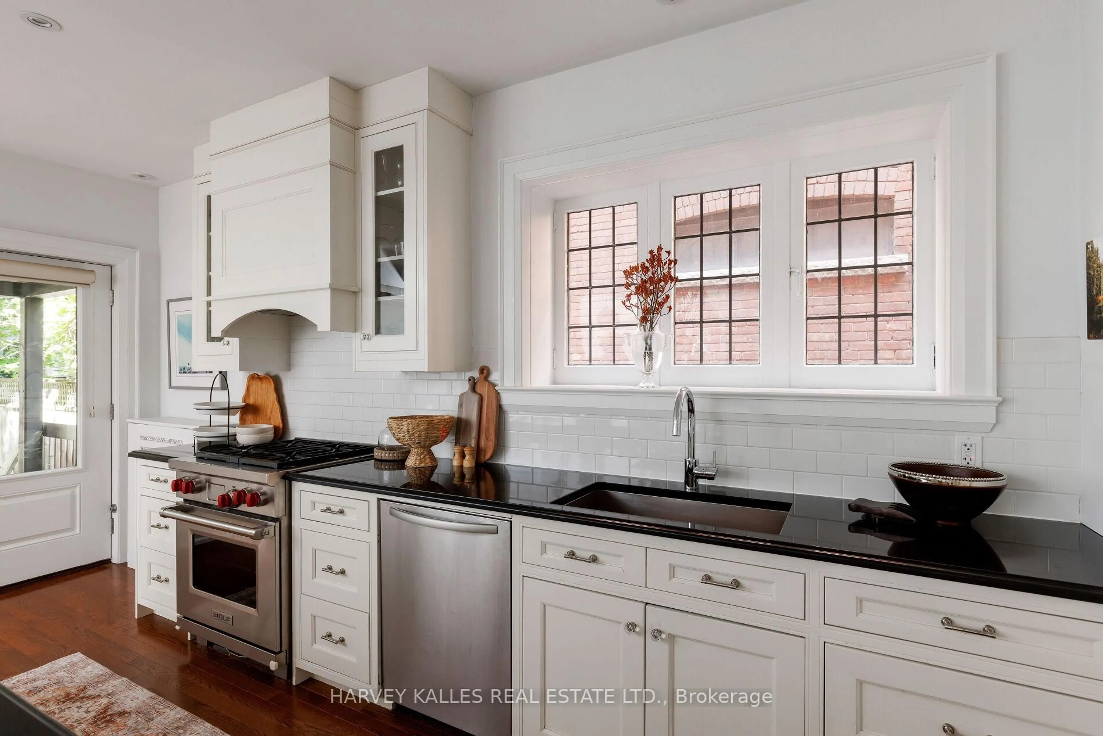 Contemporary kitchen, ceramic/tile floor for 8 Edgewood Cres, Toronto Ontario M4W 3A9
