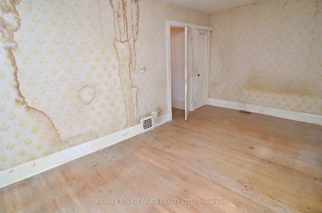 Additional image 12 of 120 Castlefield Ave