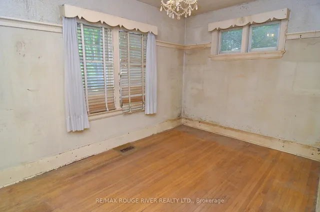 Additional image 28 of 120 Castlefield Ave