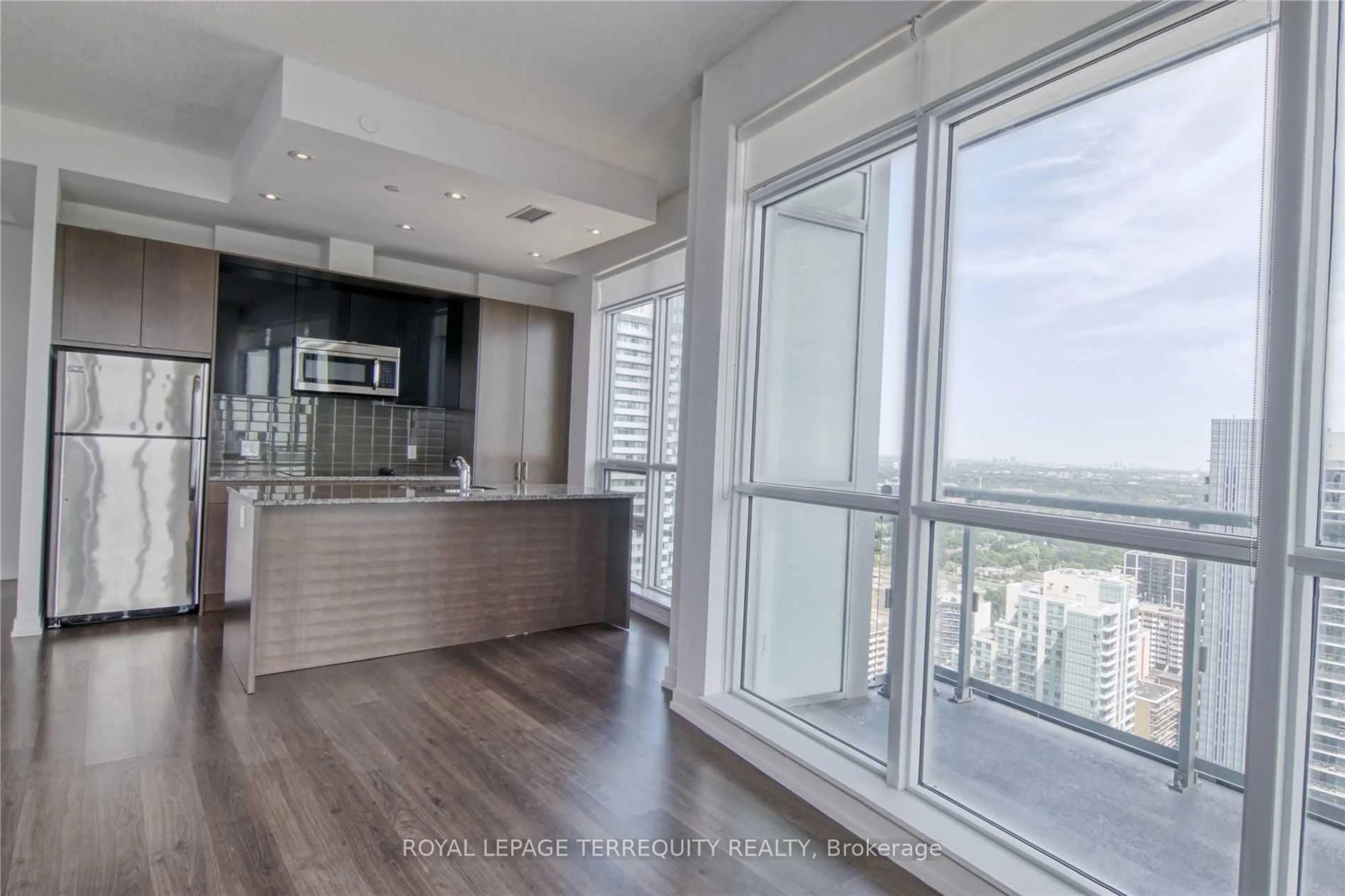 Open concept kitchen, unknown for 98 Lillian St #2517, Toronto Ontario M4S 0A5