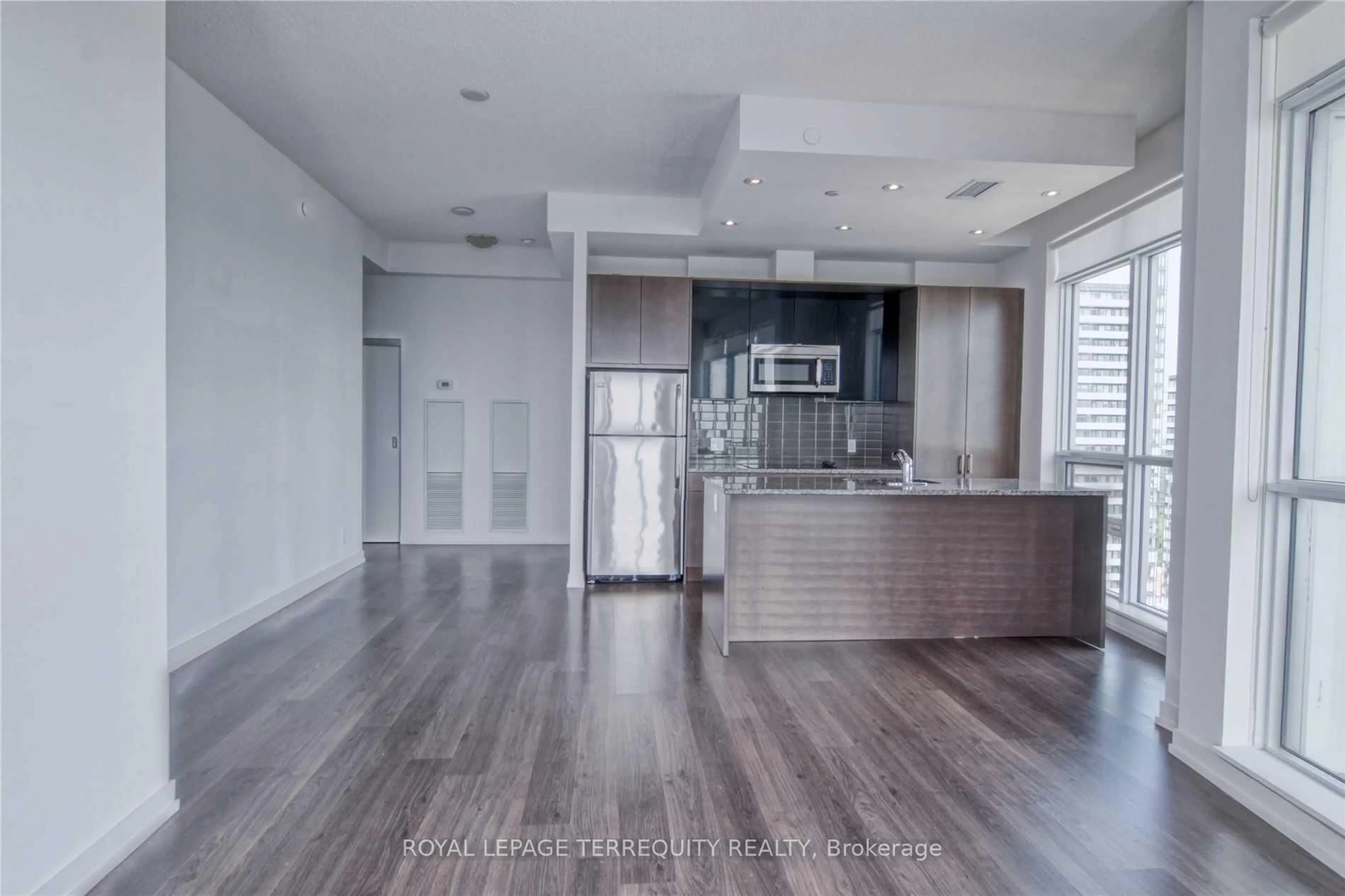 Open concept kitchen, unknown for 98 Lillian St #2517, Toronto Ontario M4S 0A5
