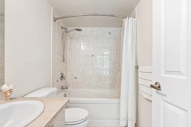 Additional property image - 35 Hollywood Ave Unit 211