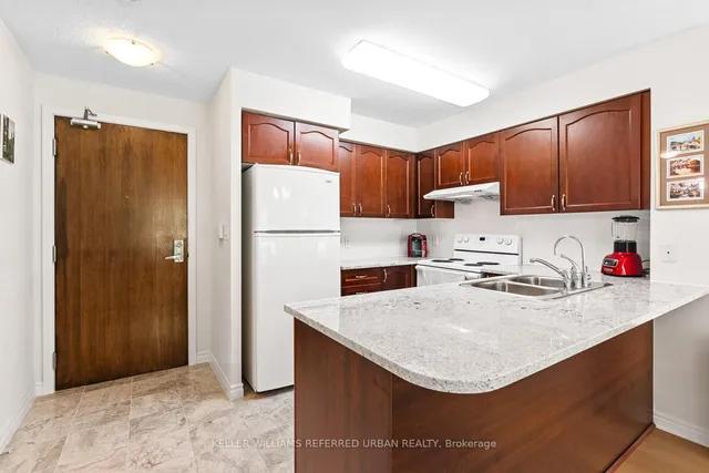 Additional property image - 35 Hollywood Ave Unit 211