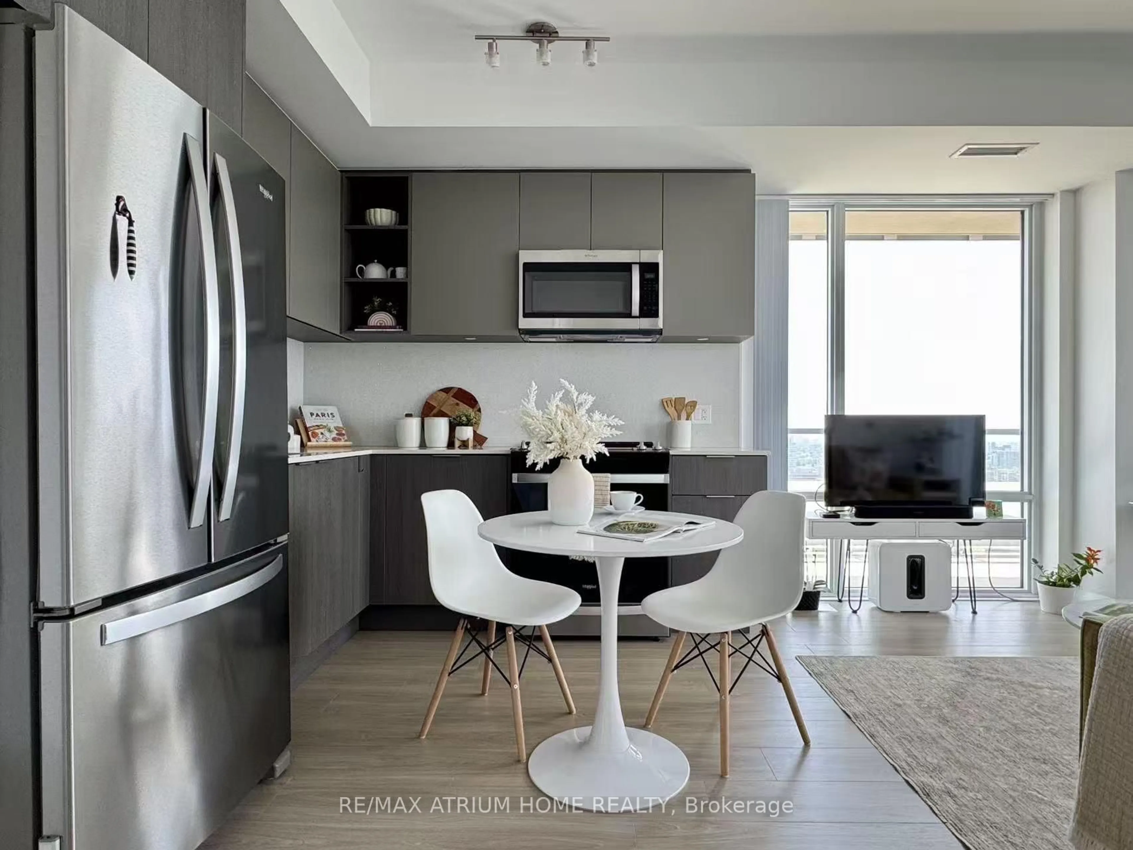 Open concept kitchen, ceramic/tile floor for 50 Dunfield Ave #3413, Toronto Ontario M4S 0E4