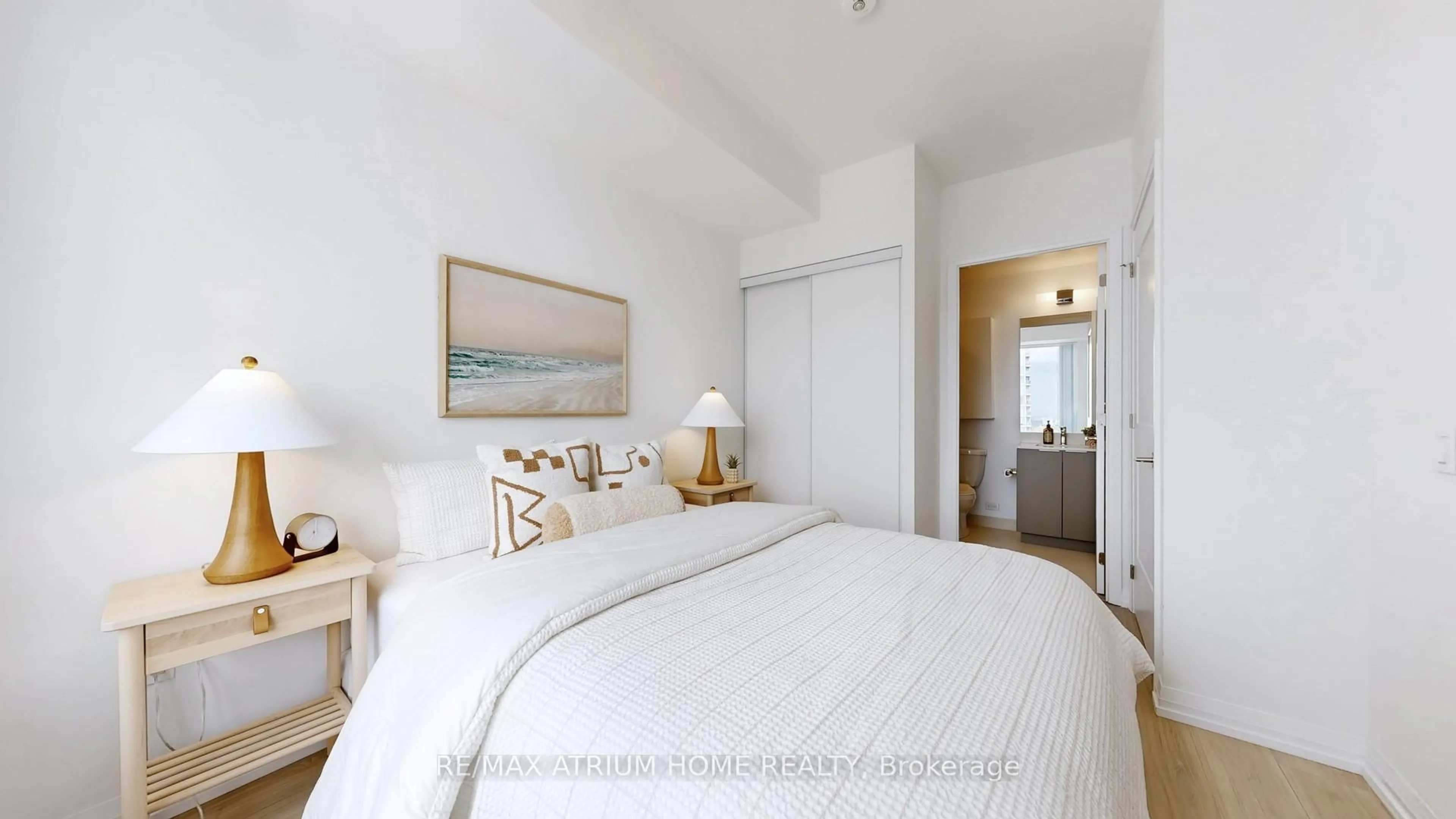 Bedroom with bed, unknown for 50 Dunfield Ave #3413, Toronto Ontario M4S 0E4